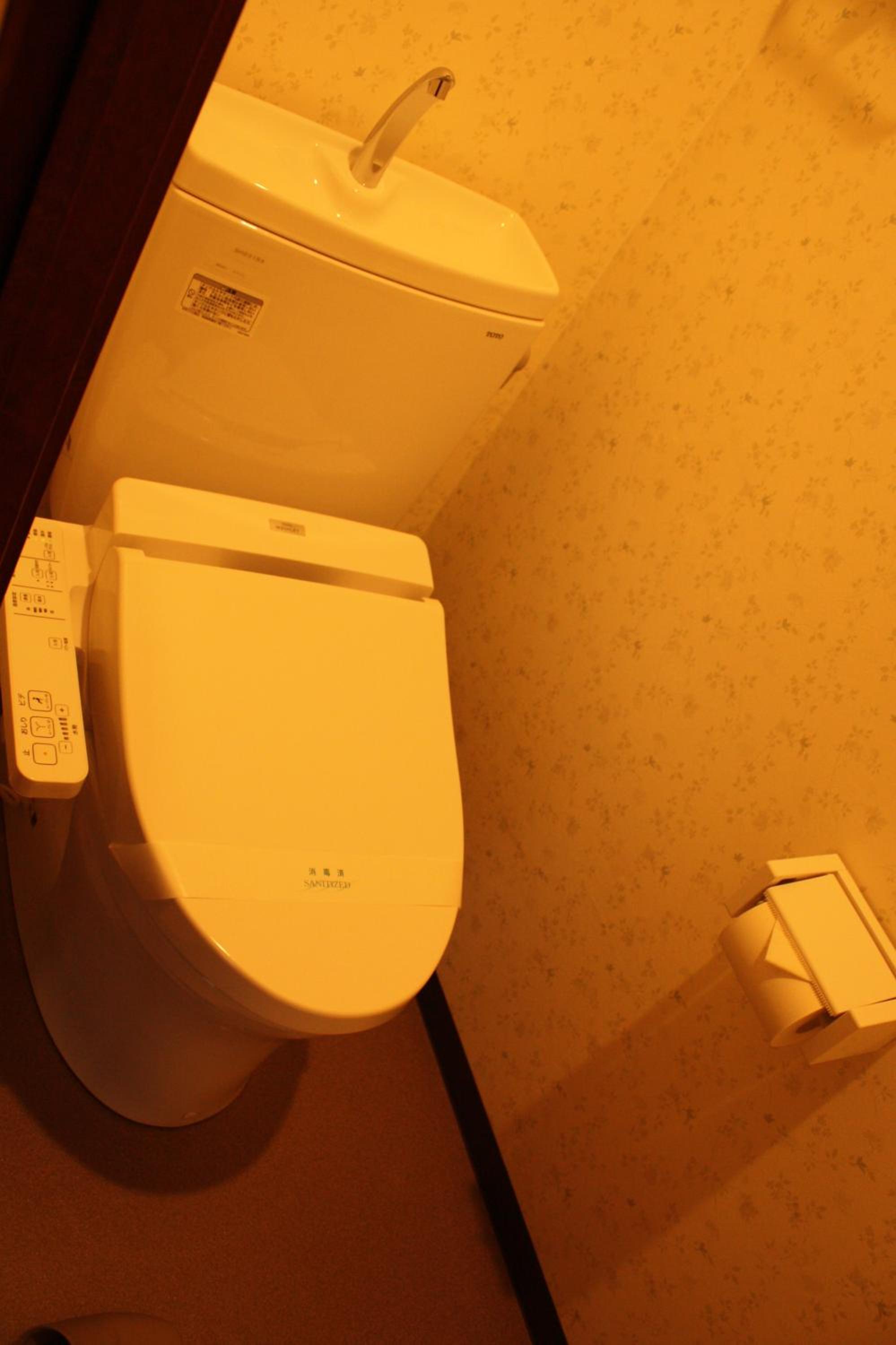 Quadruple Japanese-Style Room with Mountain View and Shared Bathroom photo 2