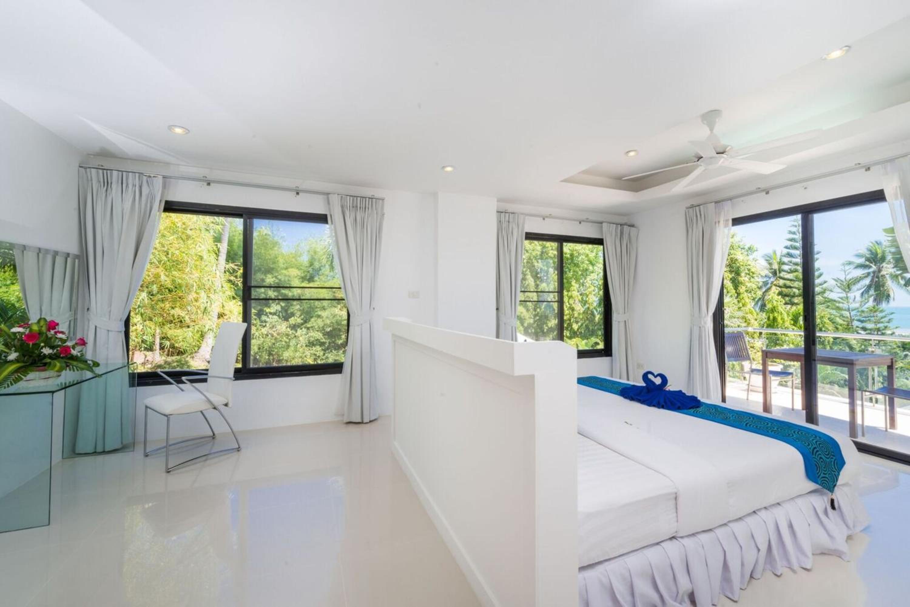 Villa photo 1