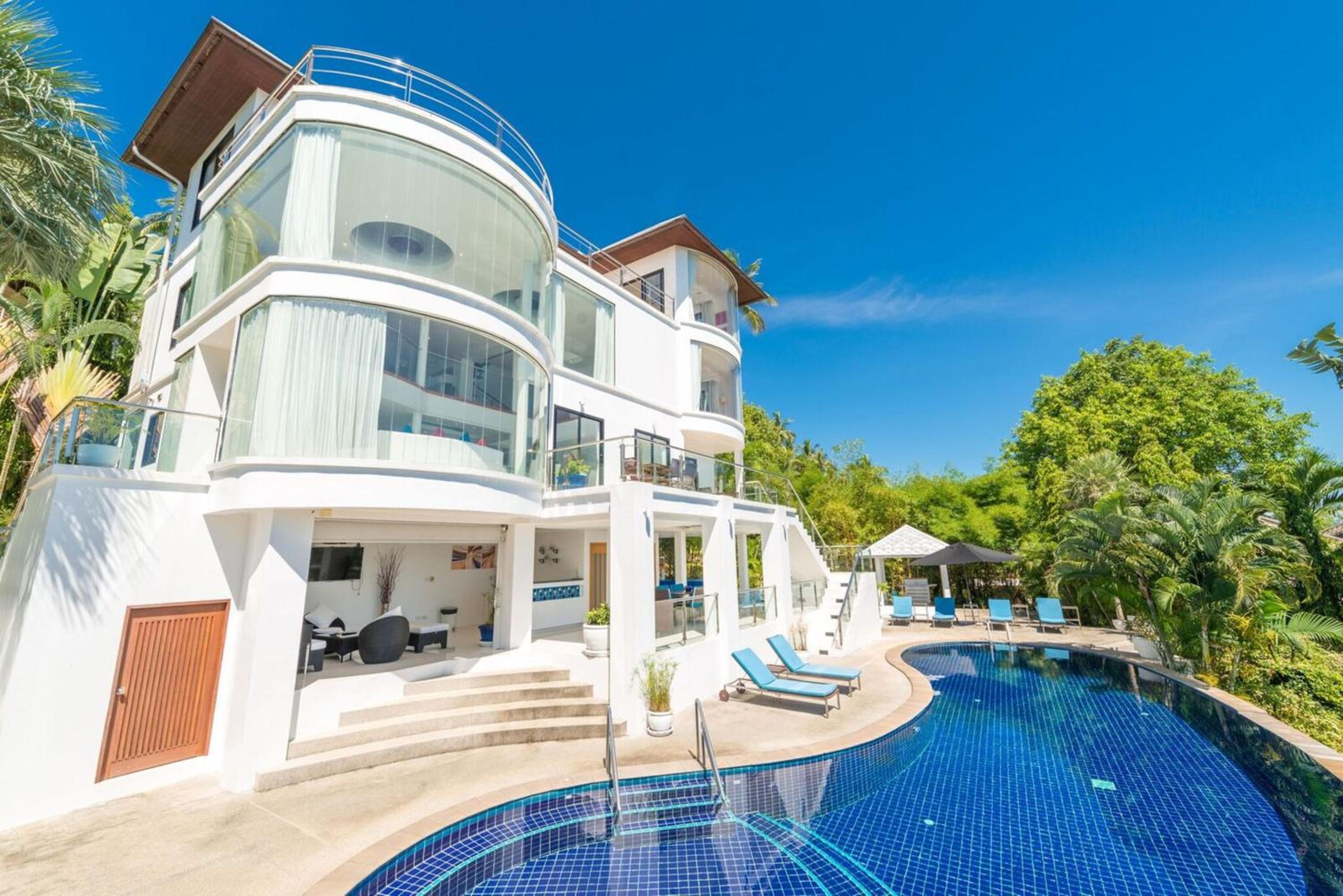 Villa photo 3