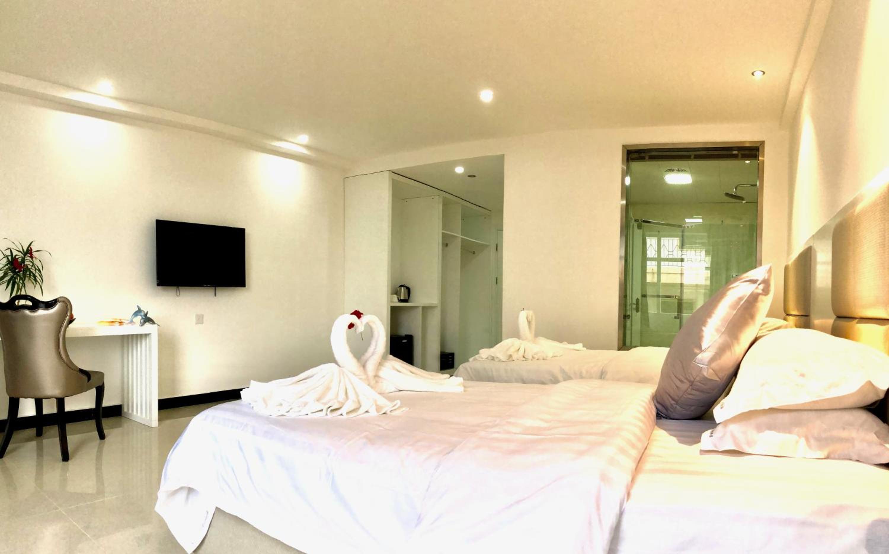 Standard Double or Twin Room with City View photo 1