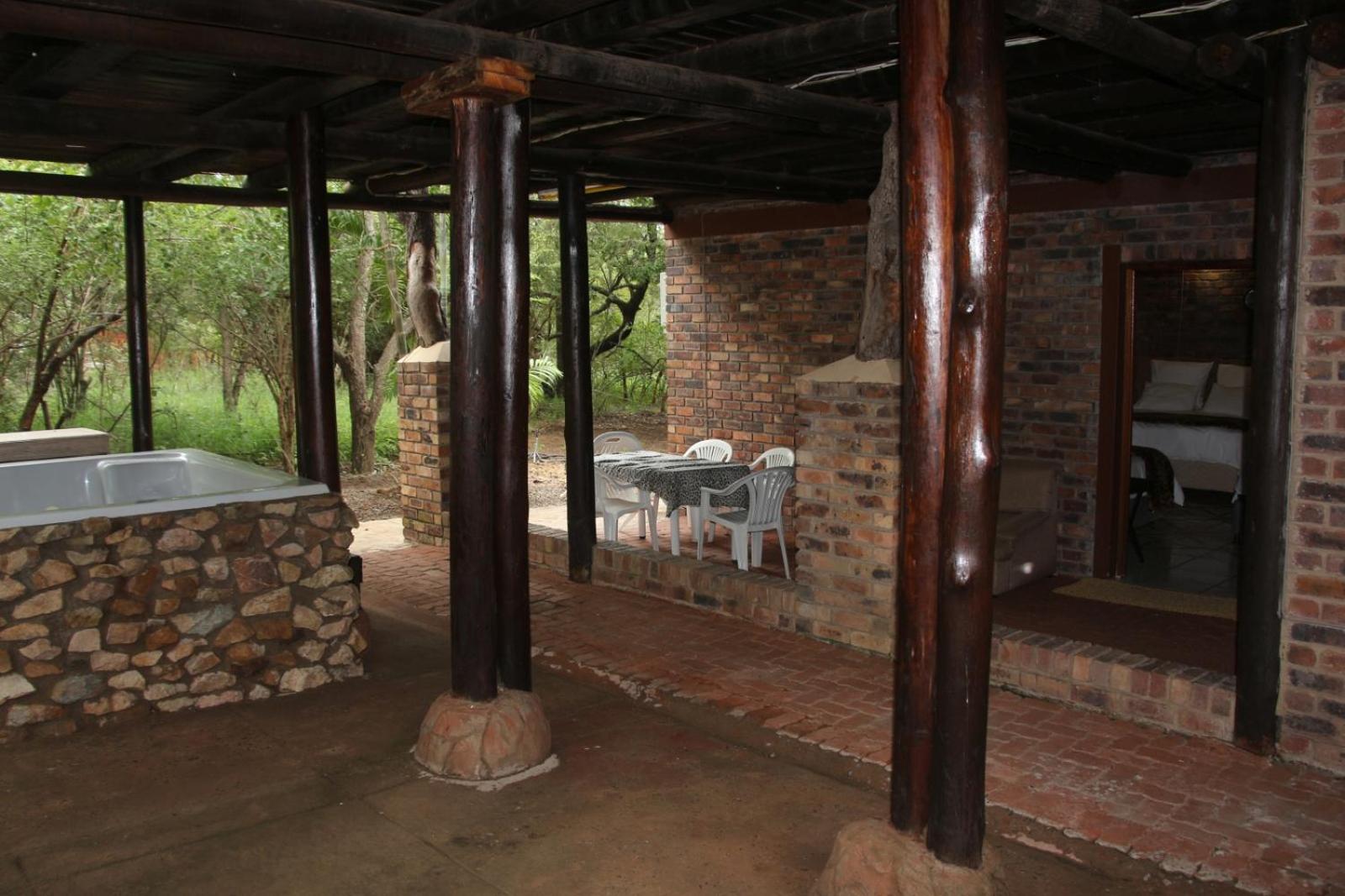 Family Room - Photo 7
