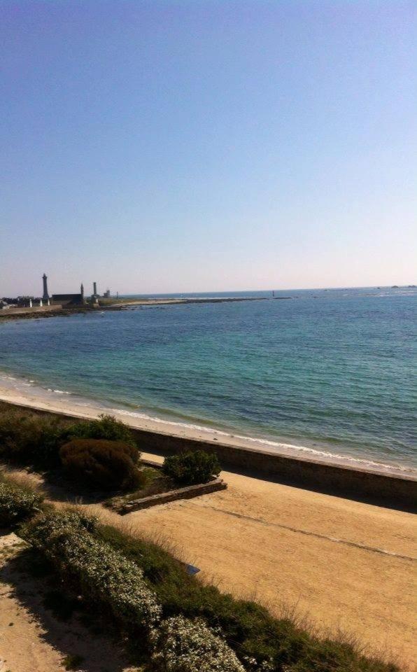 Double Room with Balcony and Sea View - Photo 8
