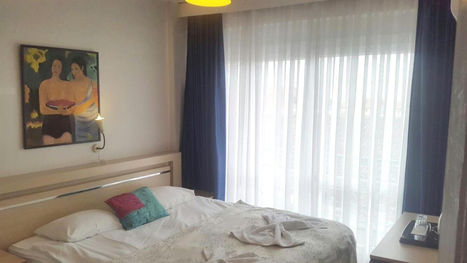 Double Room - Photo 5