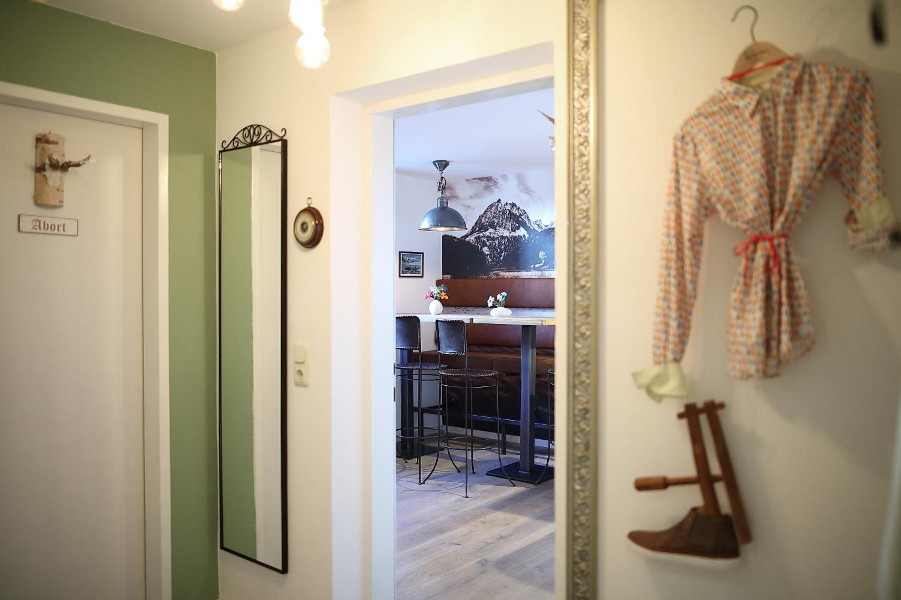 Studio Apartment - Photo 38
