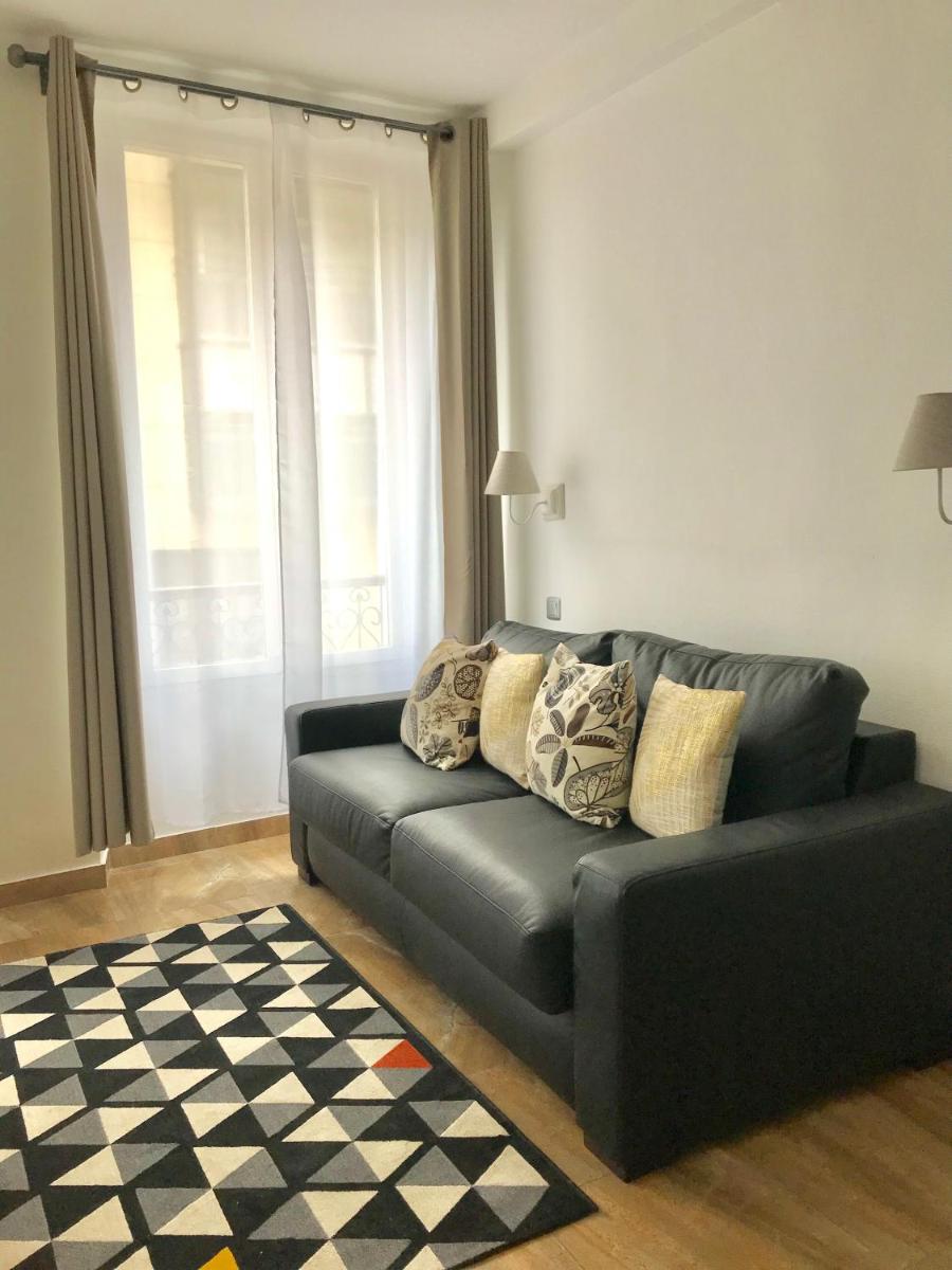 Studio Apartment photo 2