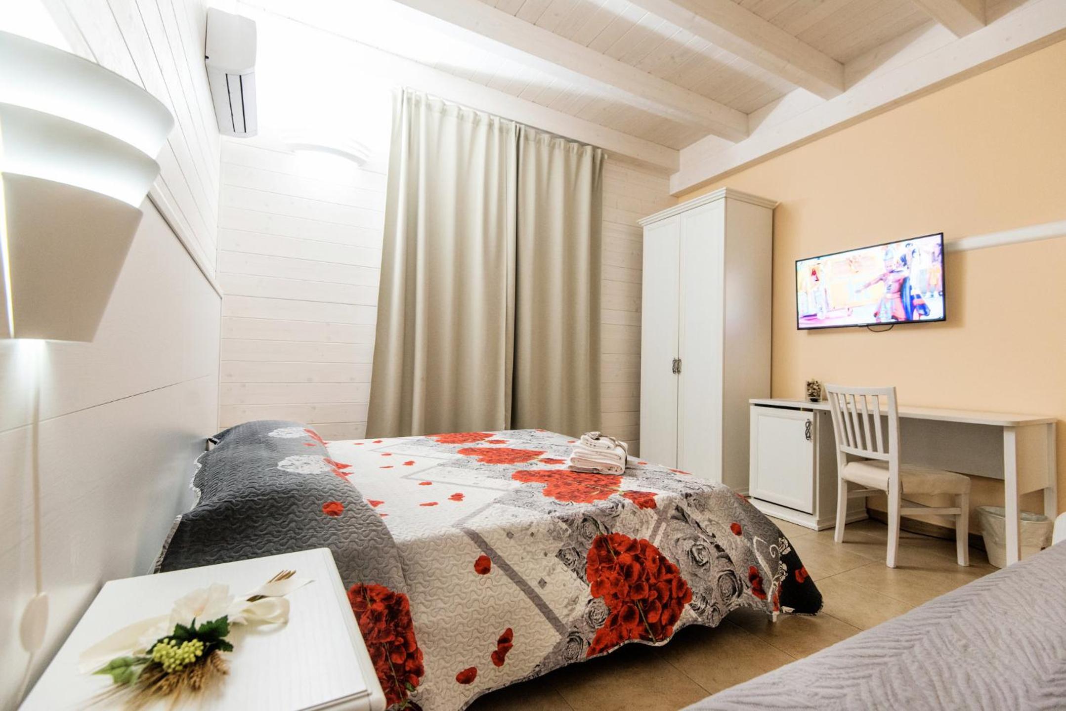 Superior Double or Twin Room photo 1