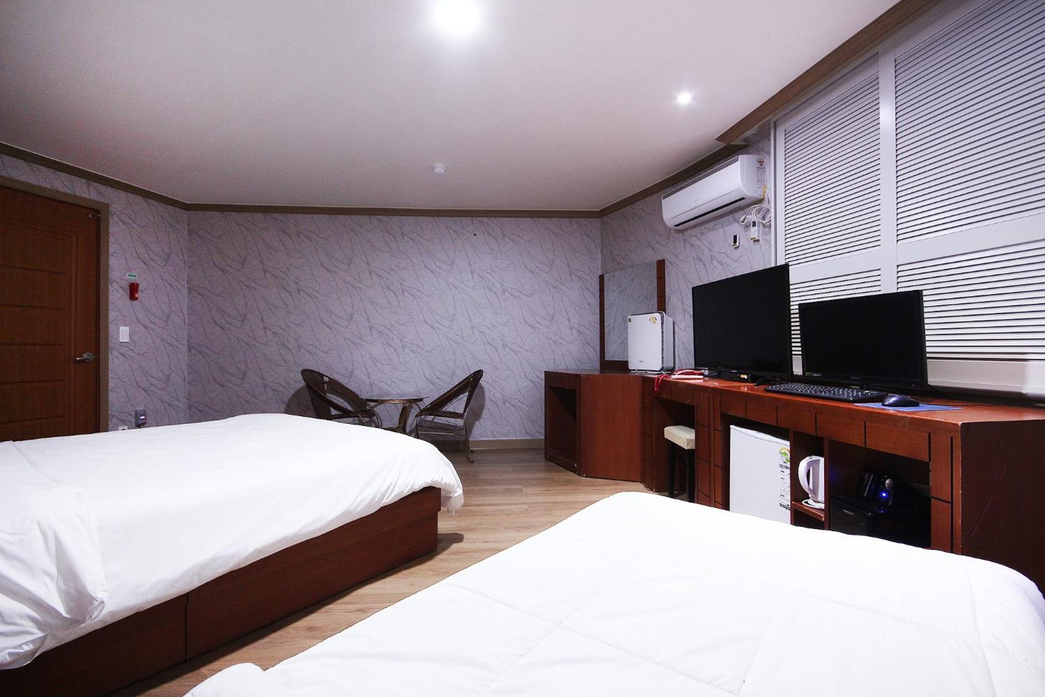 Standard Triple Room photo 3