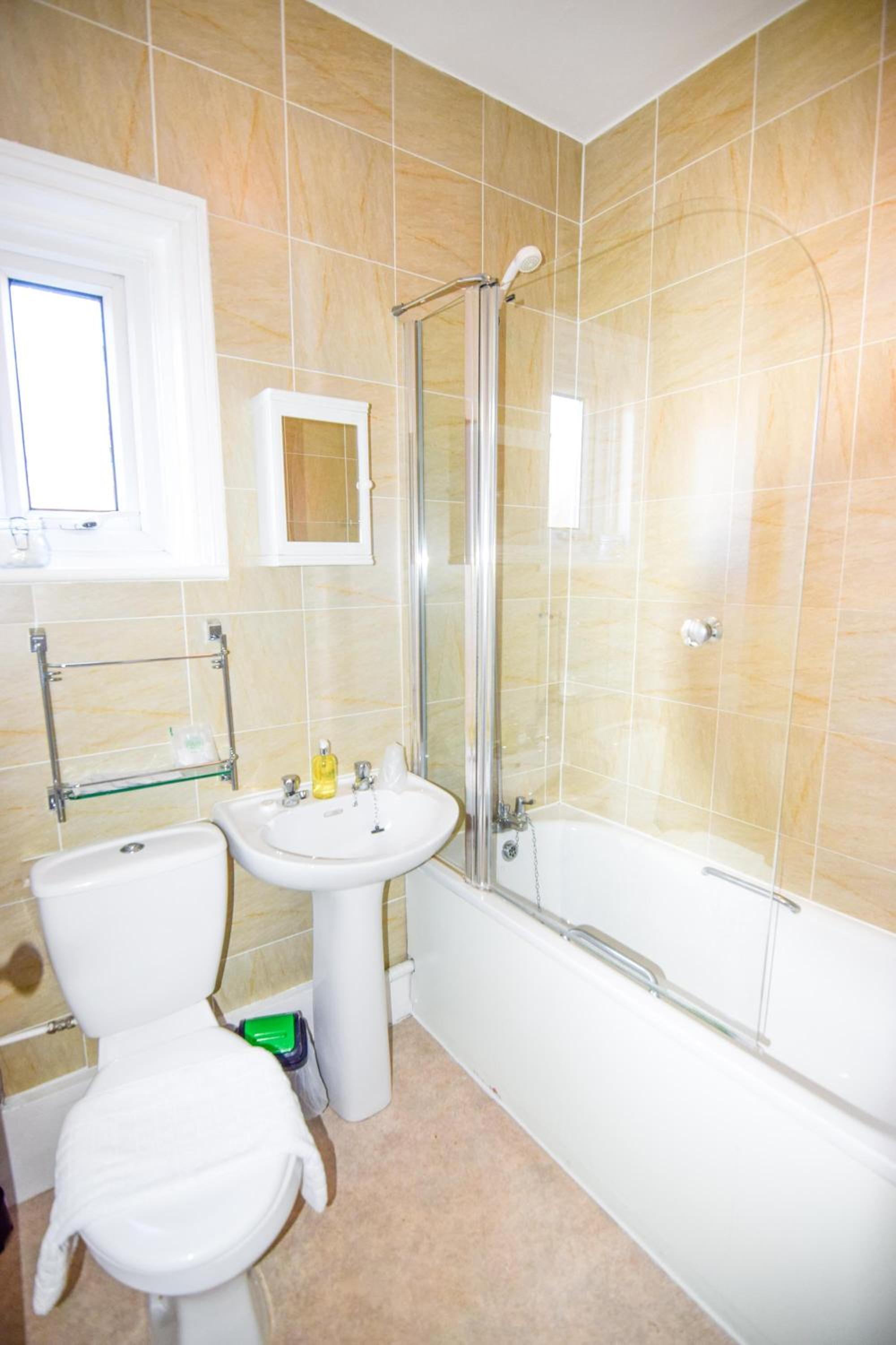 En Suite Triple Room photo 3