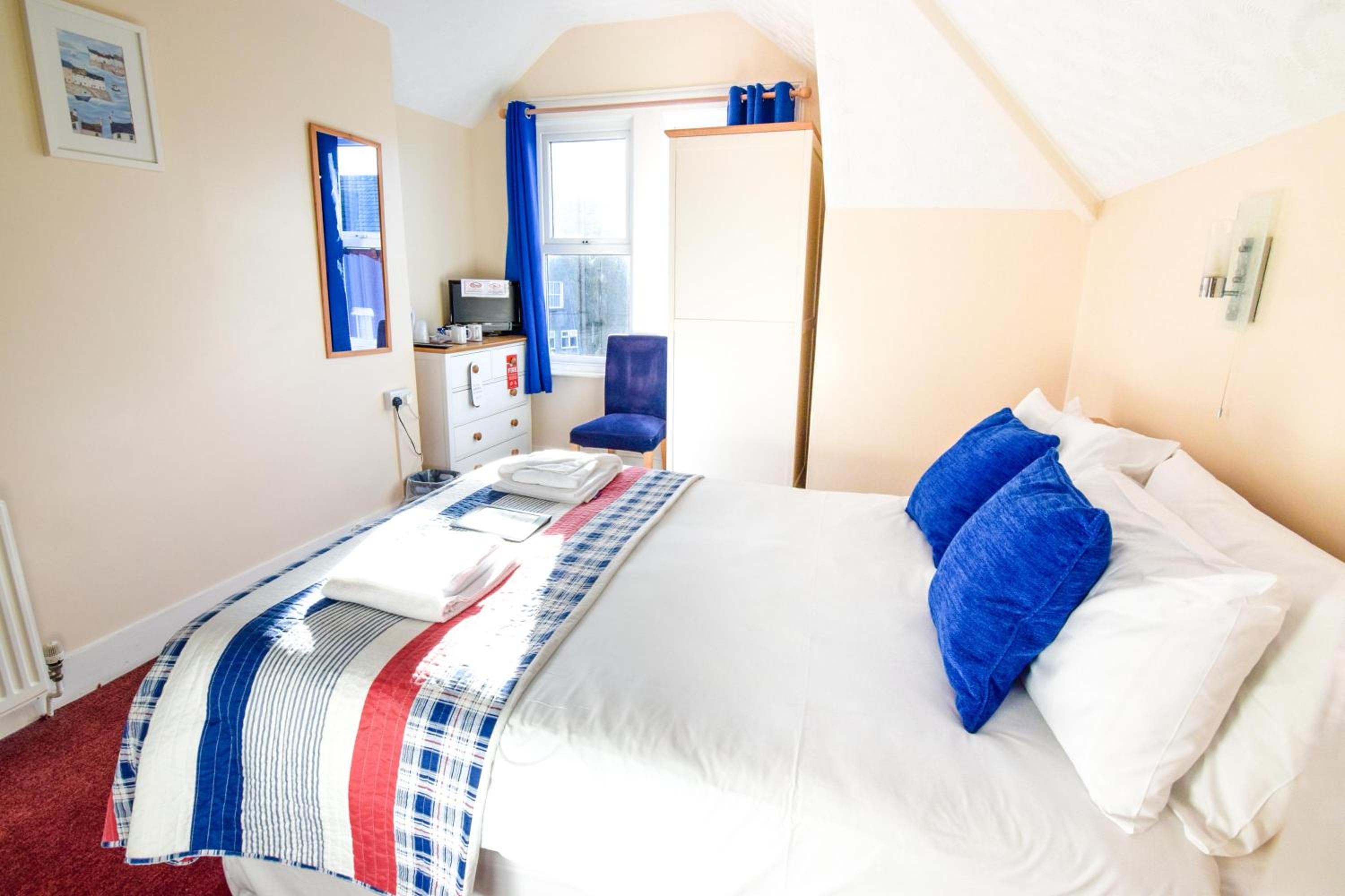 Large Double Room photo 1