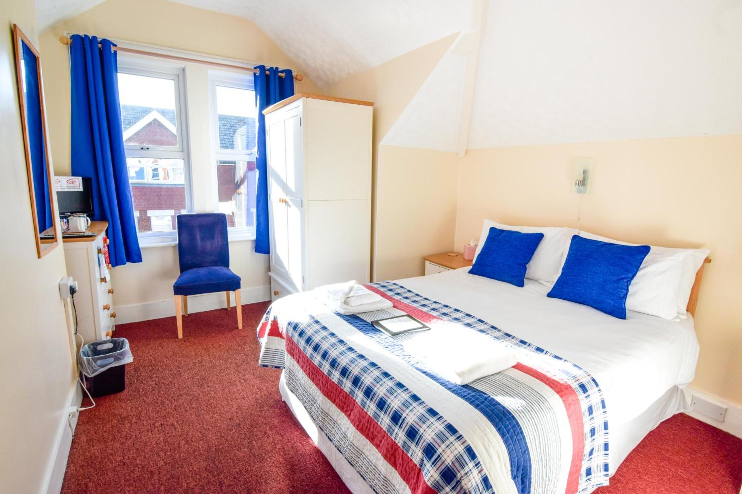 Large Double Room photo 2