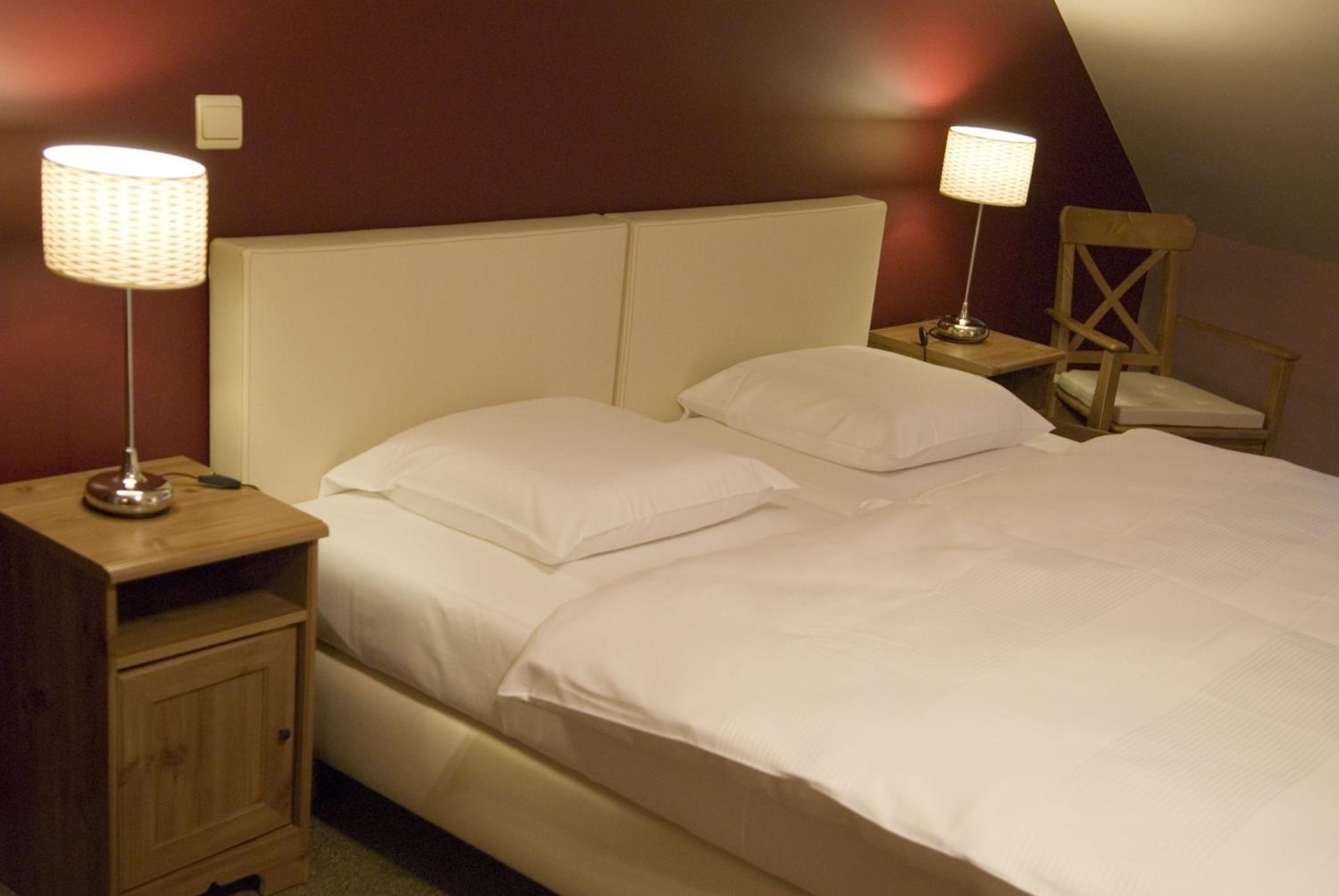 Double or Twin Room photo 2