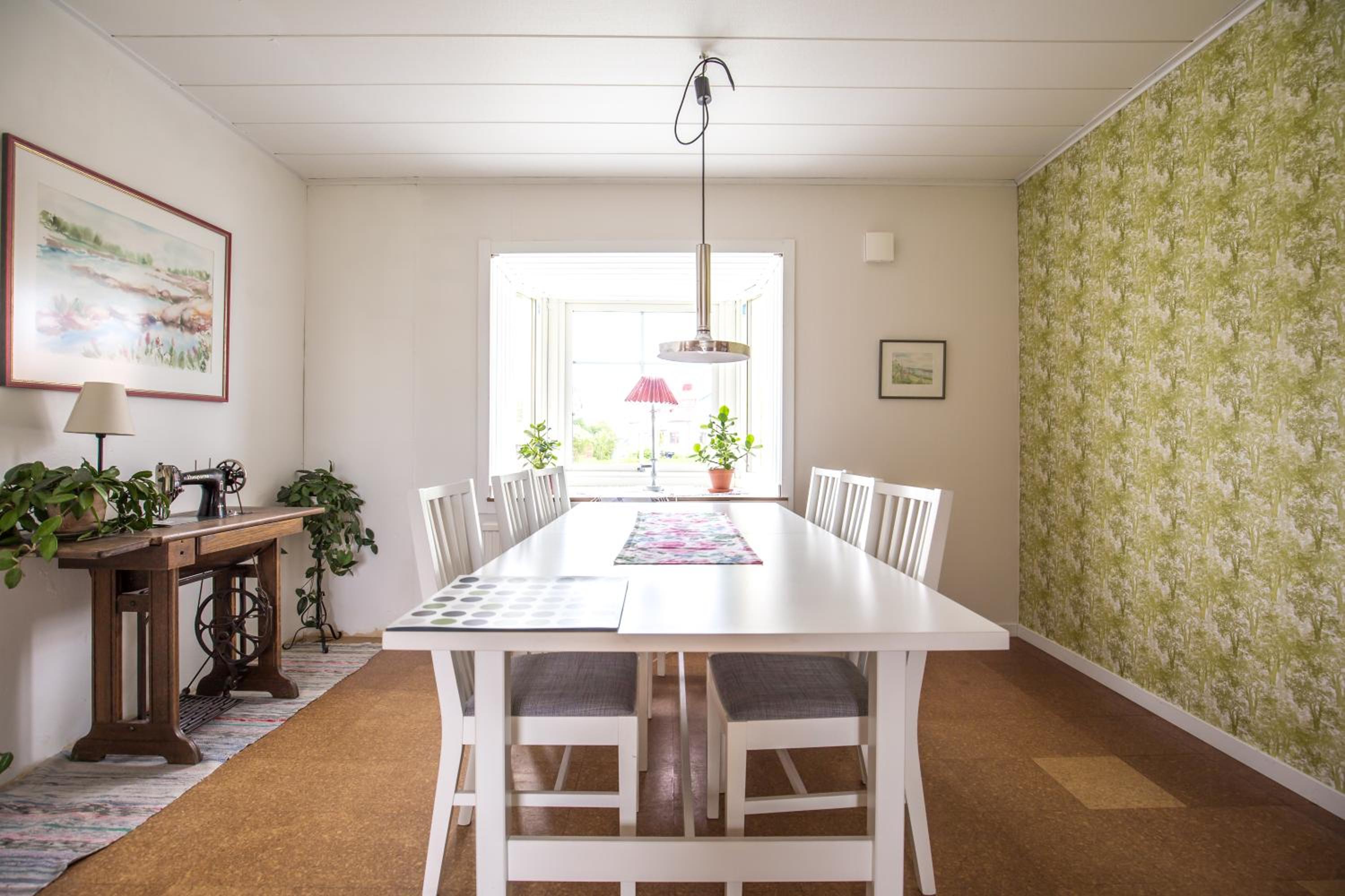 Cottage - Photo 1
