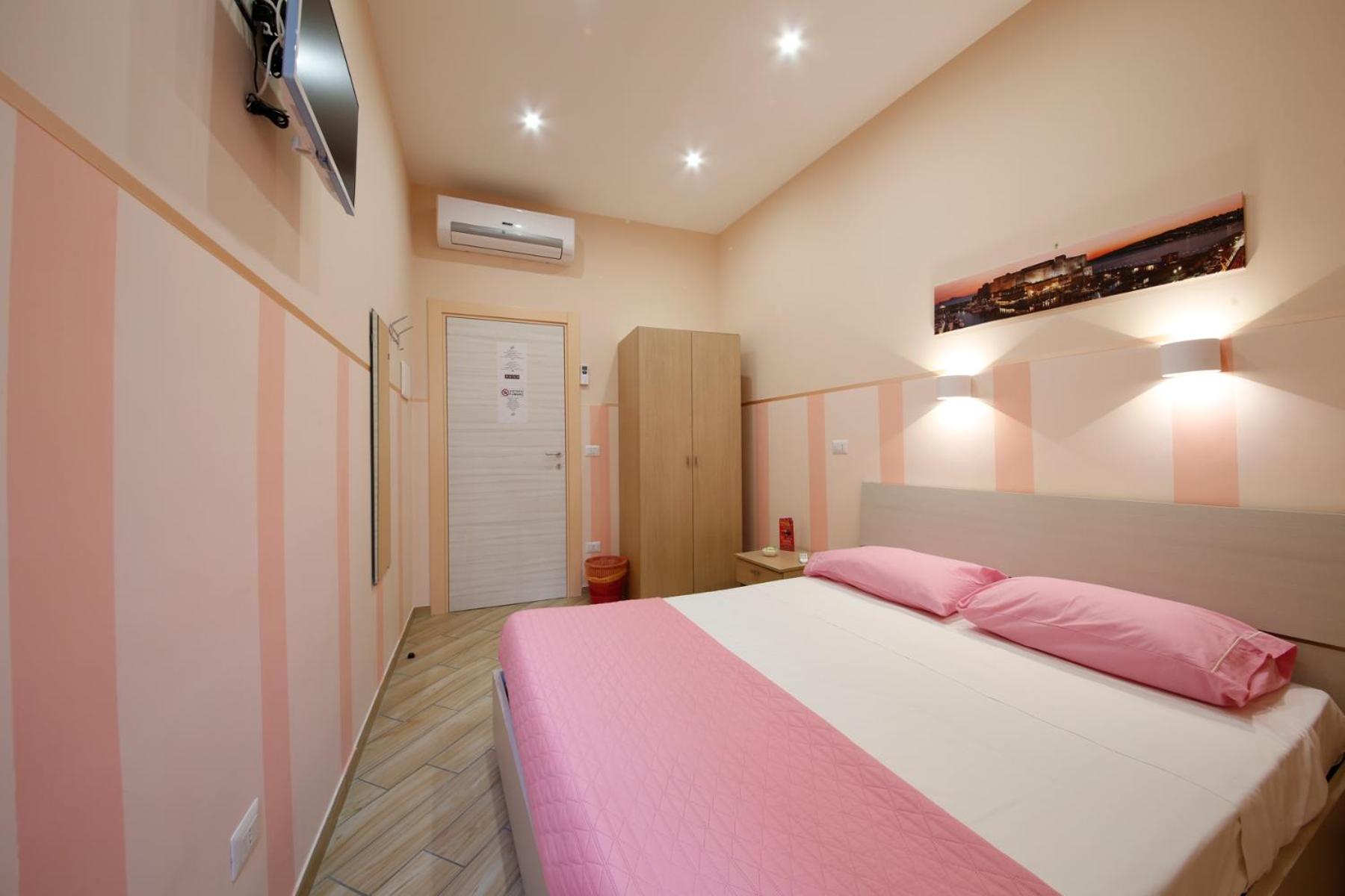 Double Room with Private External Bathroom