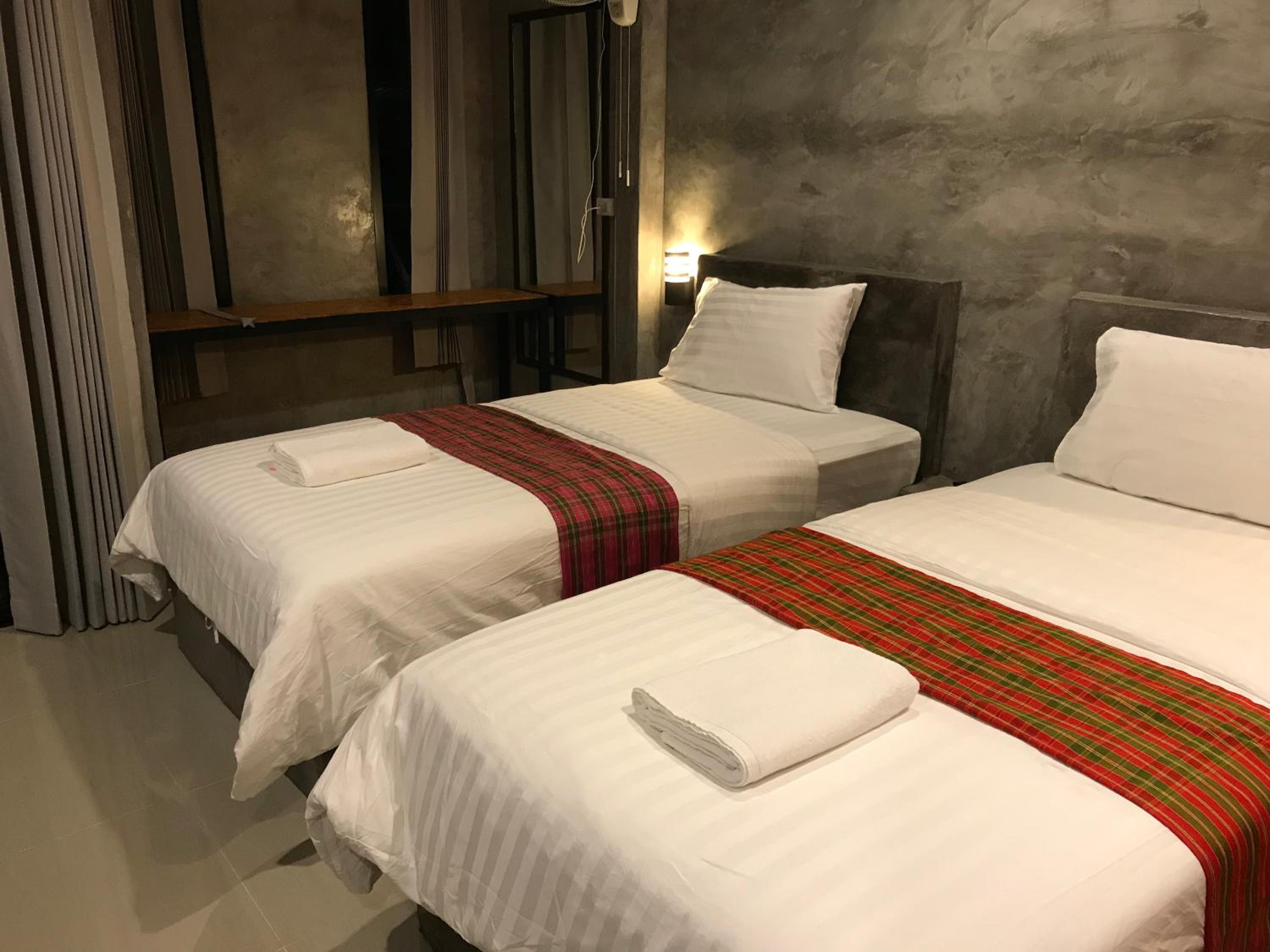 Deluxe Twin Room - Photo 1