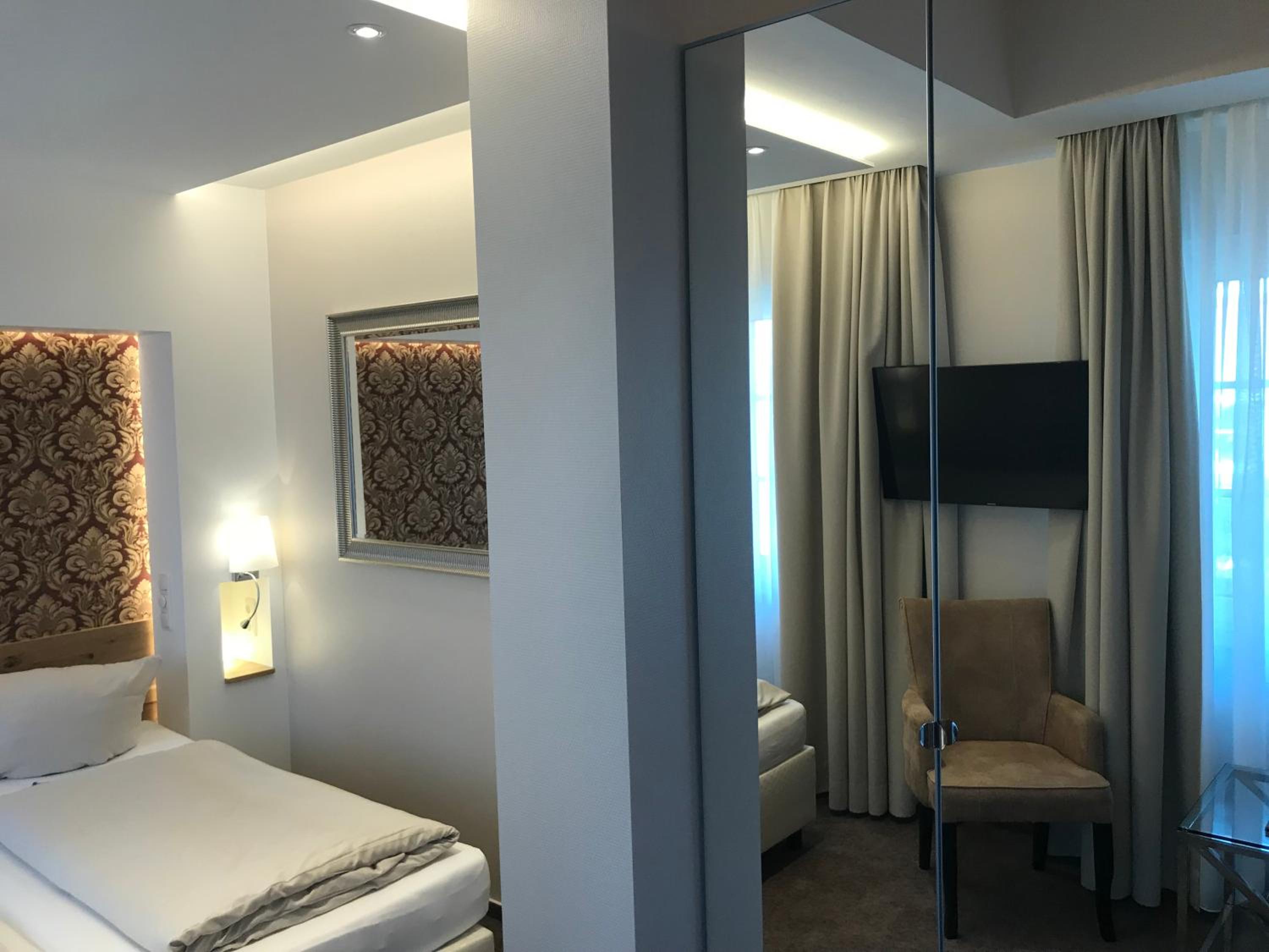 Deluxe Double Room - Beauty Package photo 2