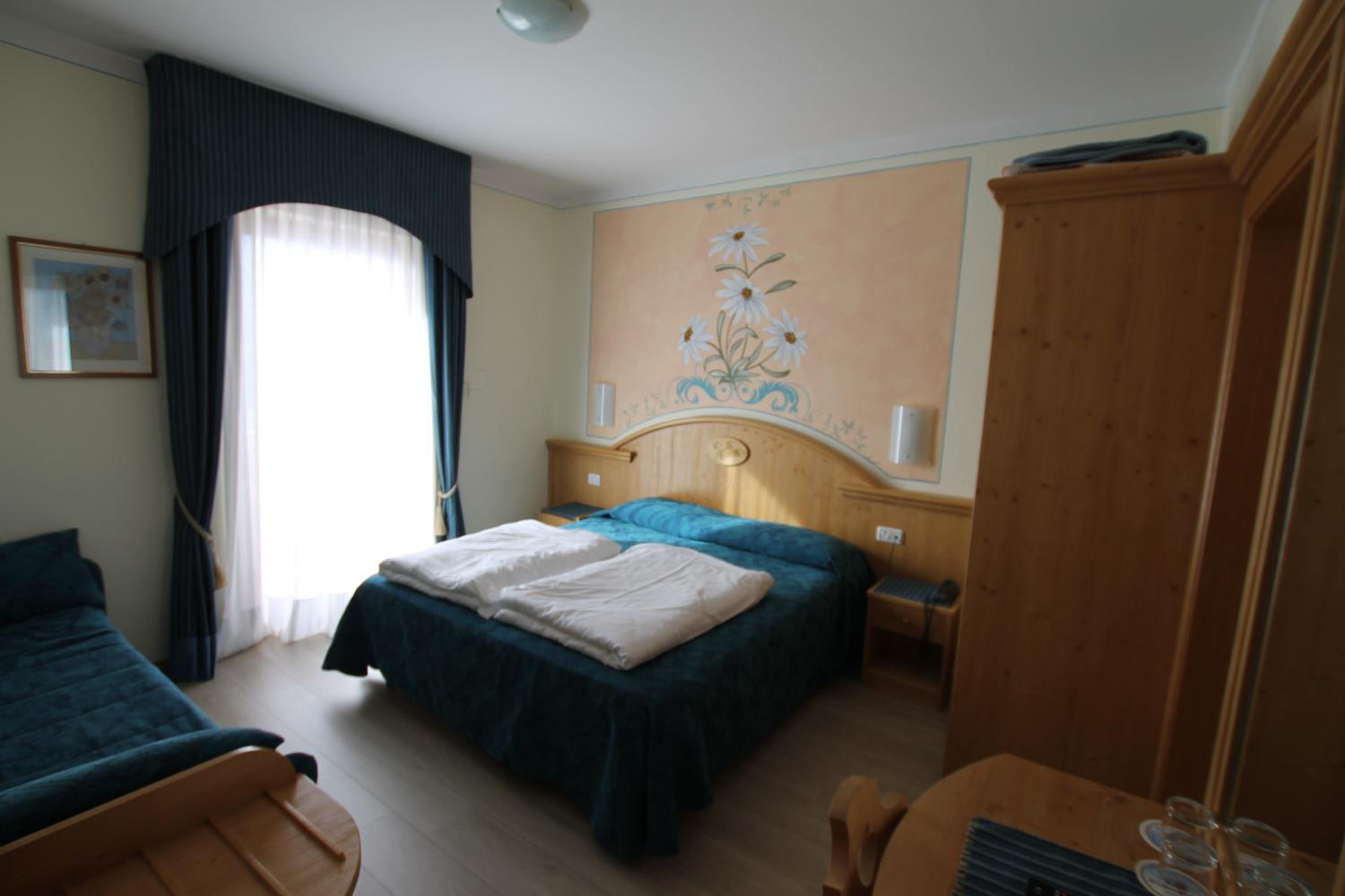 Double Room with Lake View photo 1