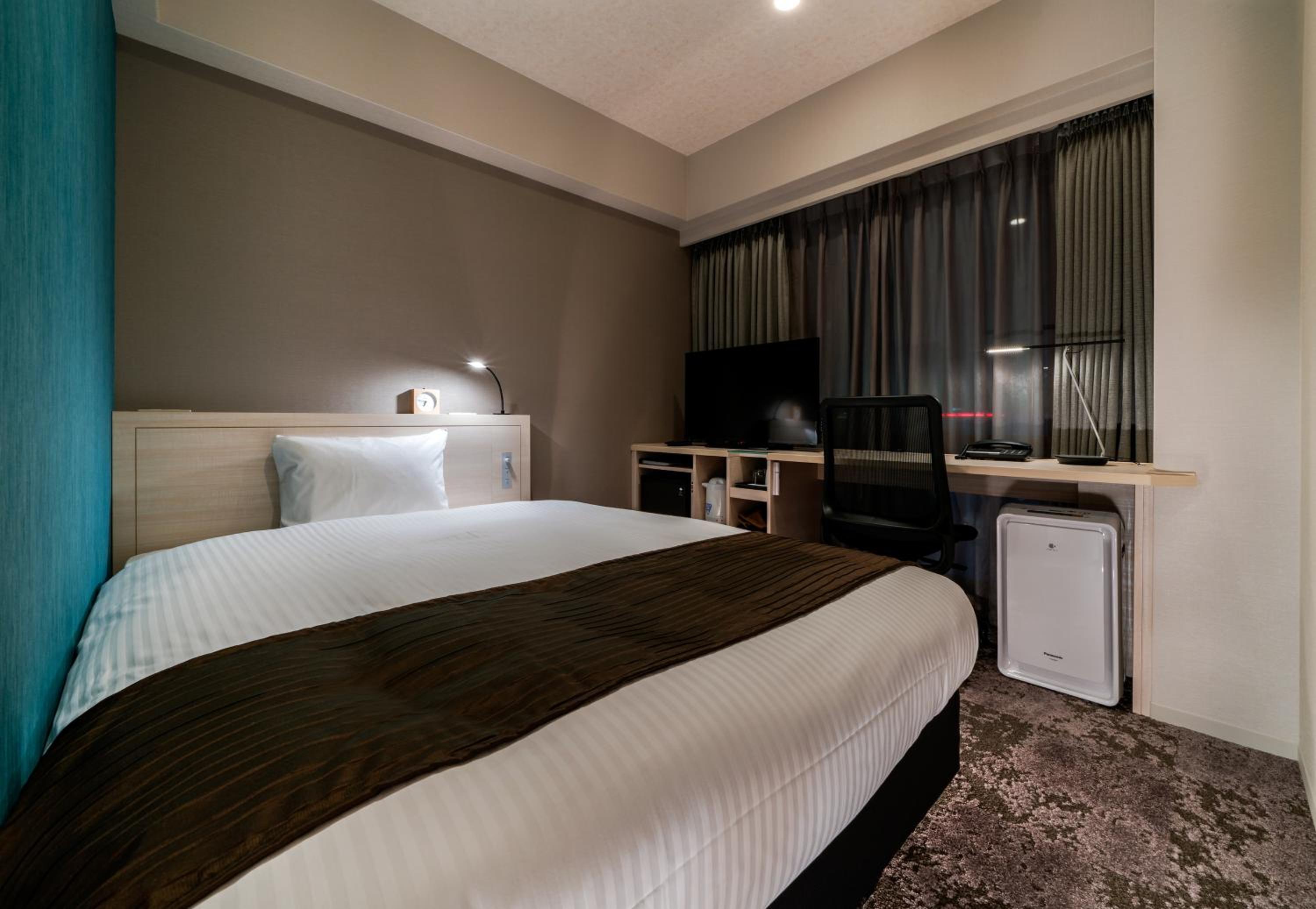 Double Room with Bath (1 Adult) - Non-Smoking photo 3