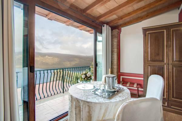 Superior Double or Twin Room with Lake View