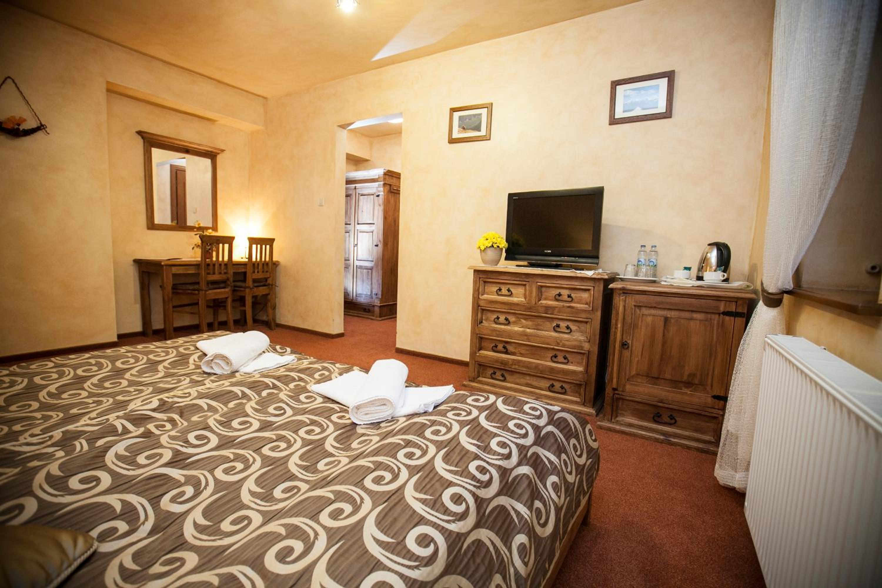 Deluxe Double Room - Photo 15