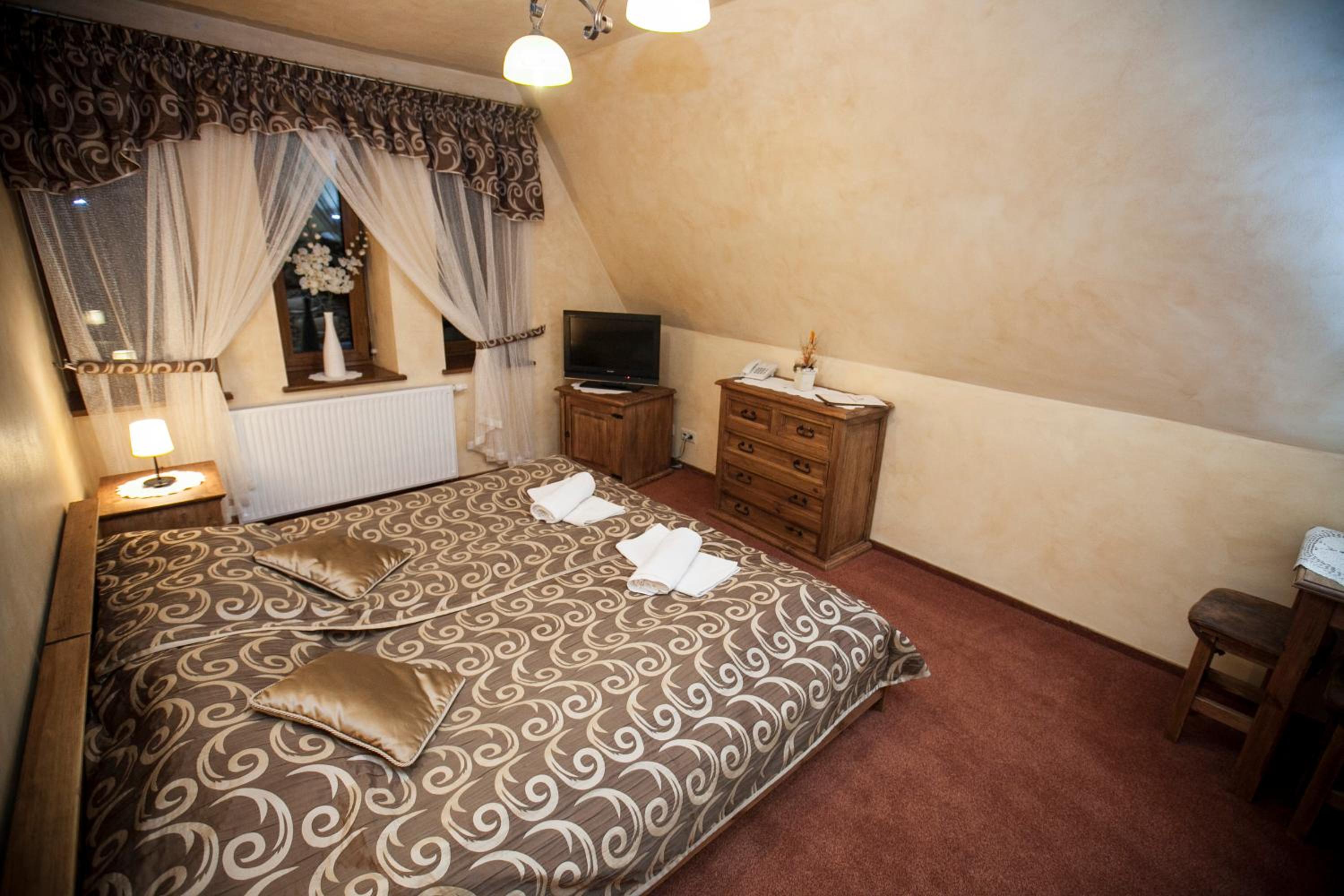 Studio Apartment - Photo 3