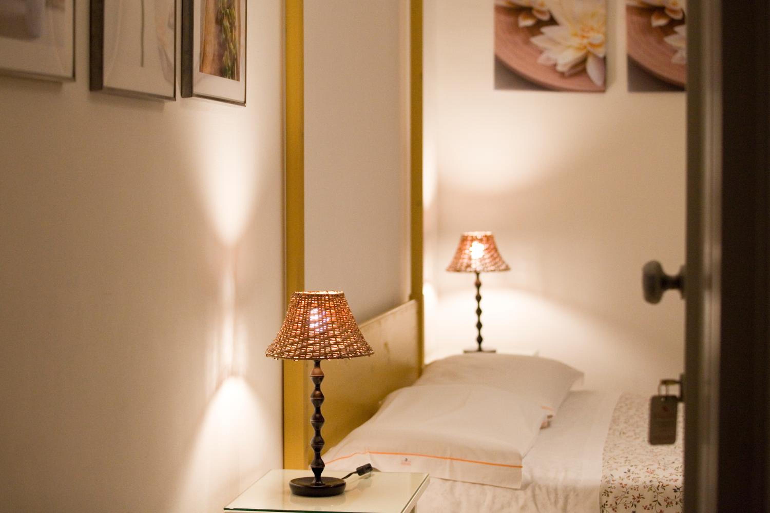 Double Room - Photo 8