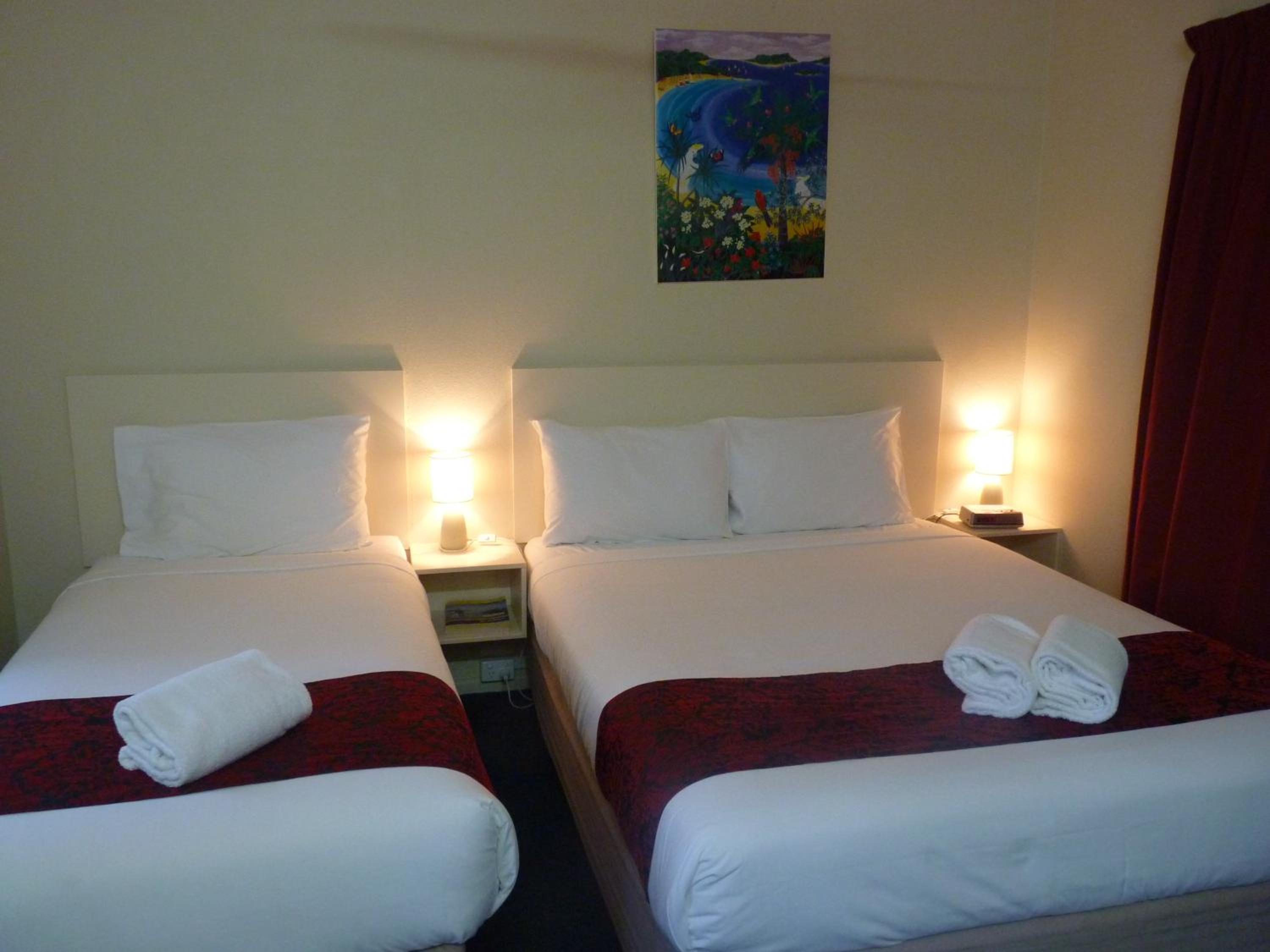 Double or Twin Room - Photo 3