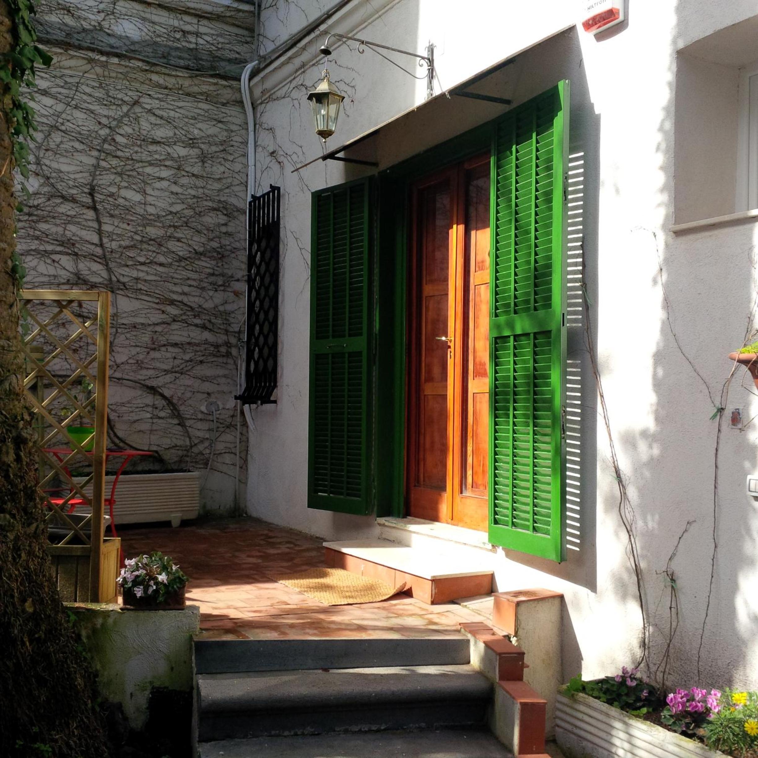 Double Room with Garden View - Photo 18