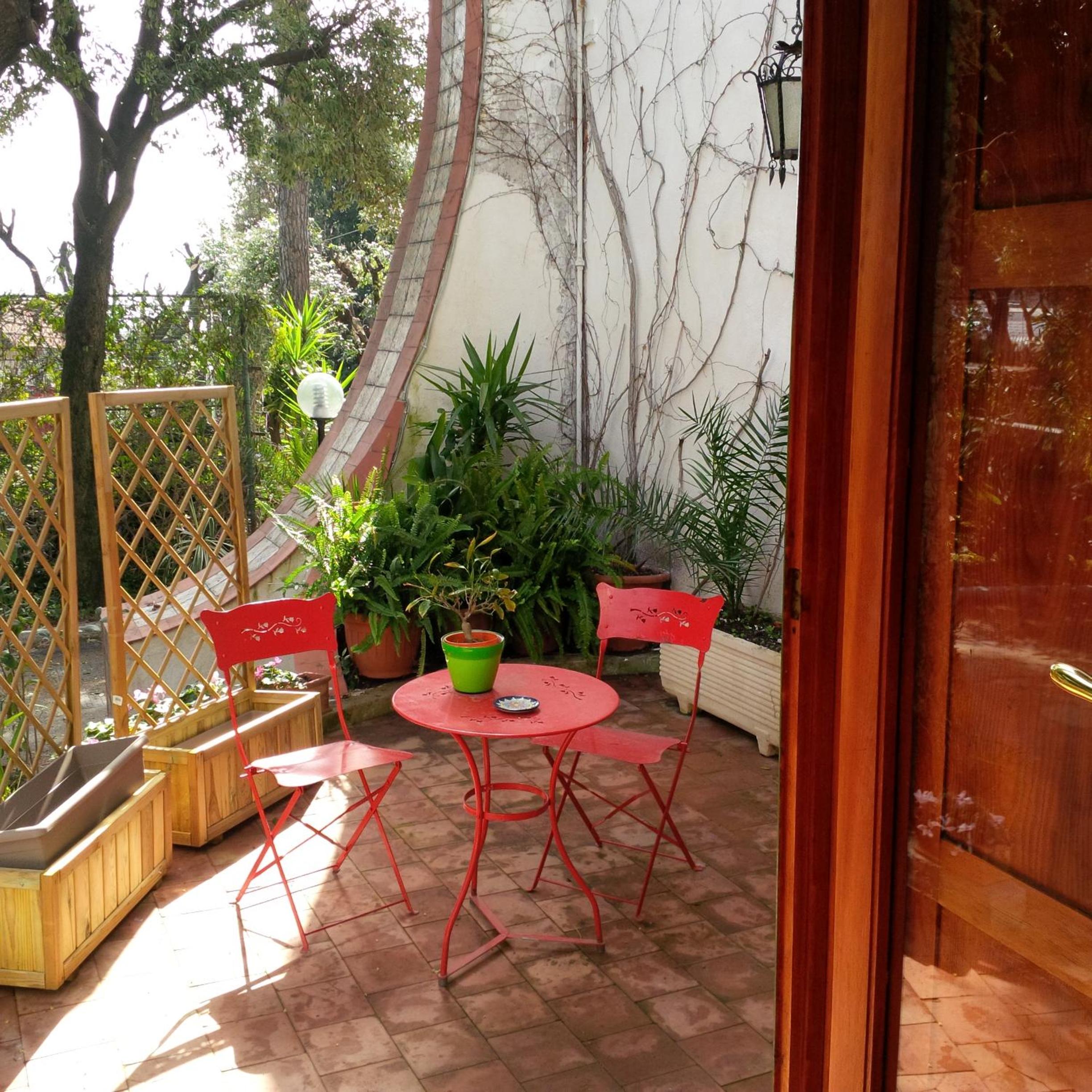Double Room with Garden View - Photo 22