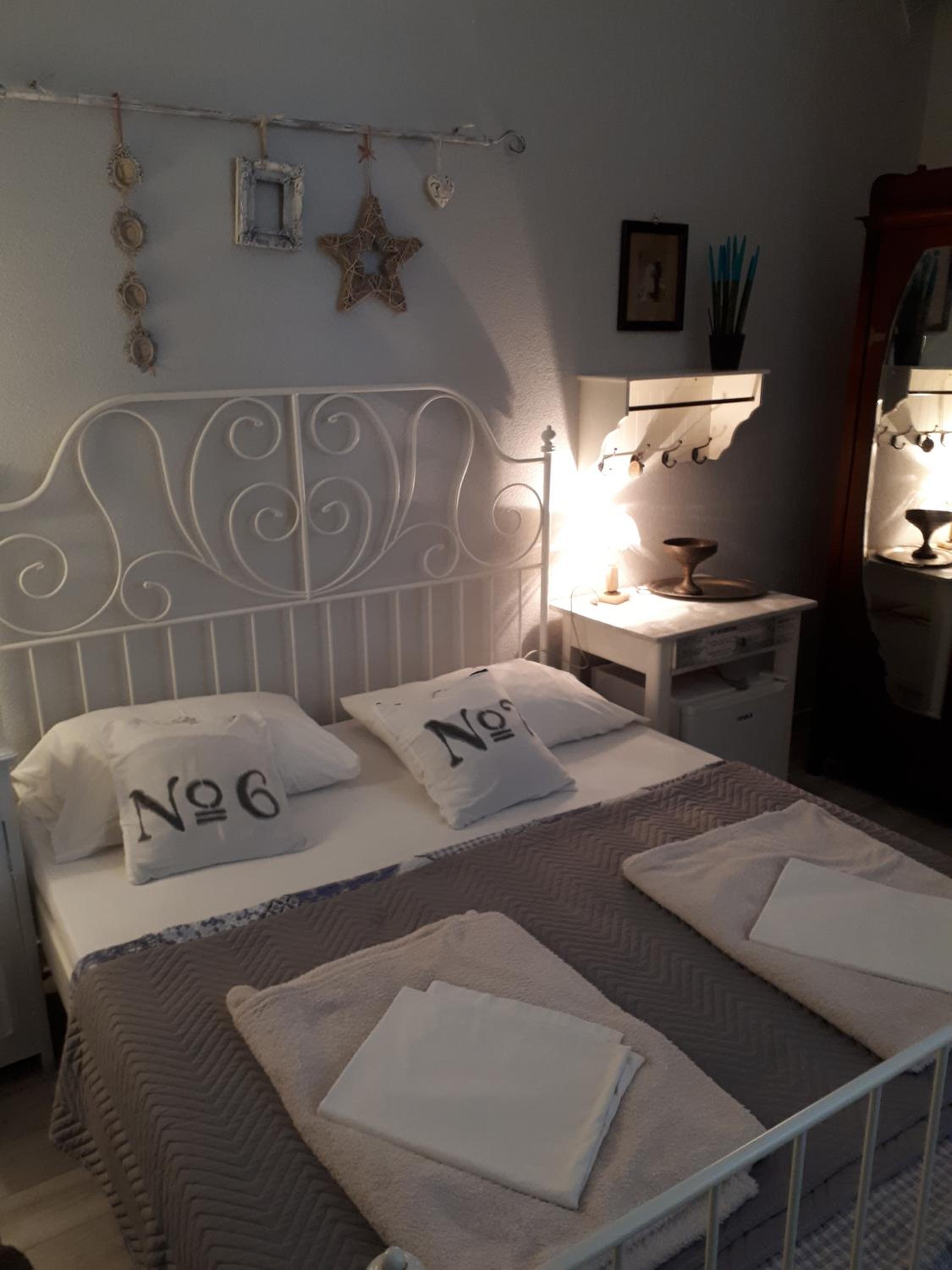 Large Double Room photo 2