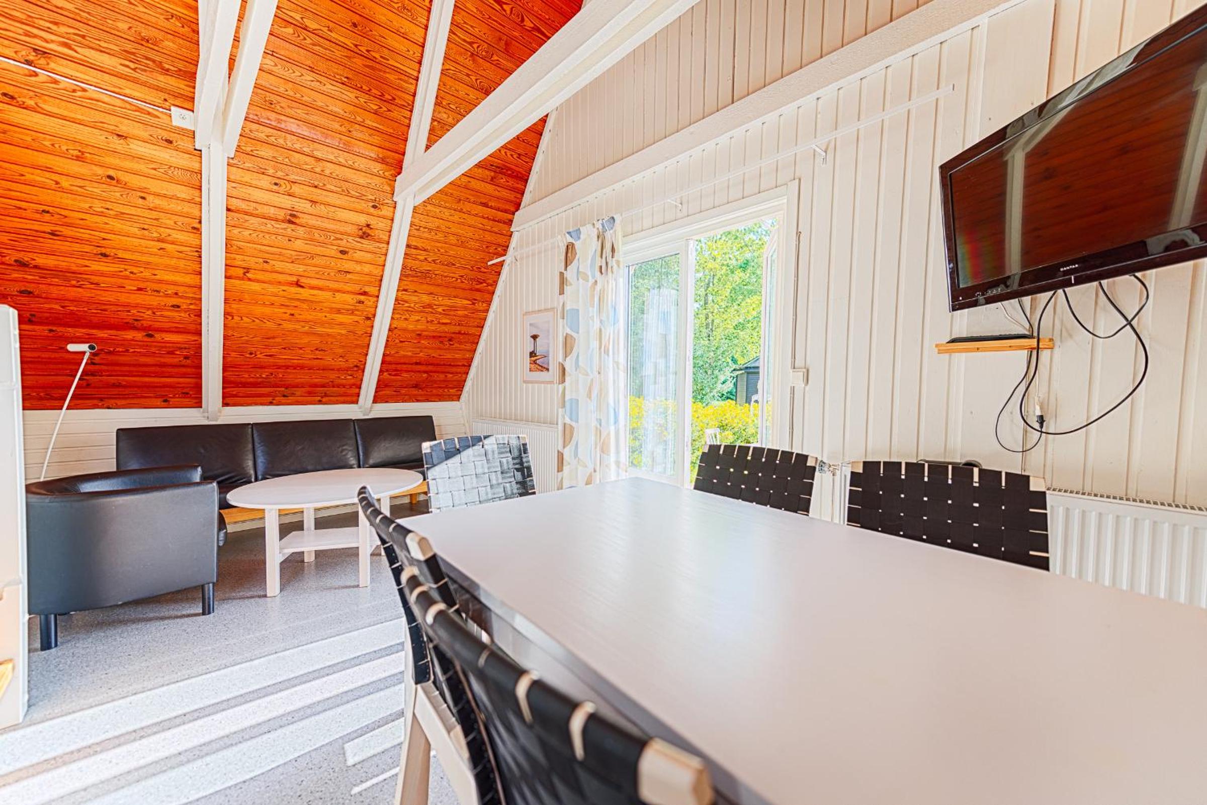 Three-Bedroom House (6 Adults) photo 1