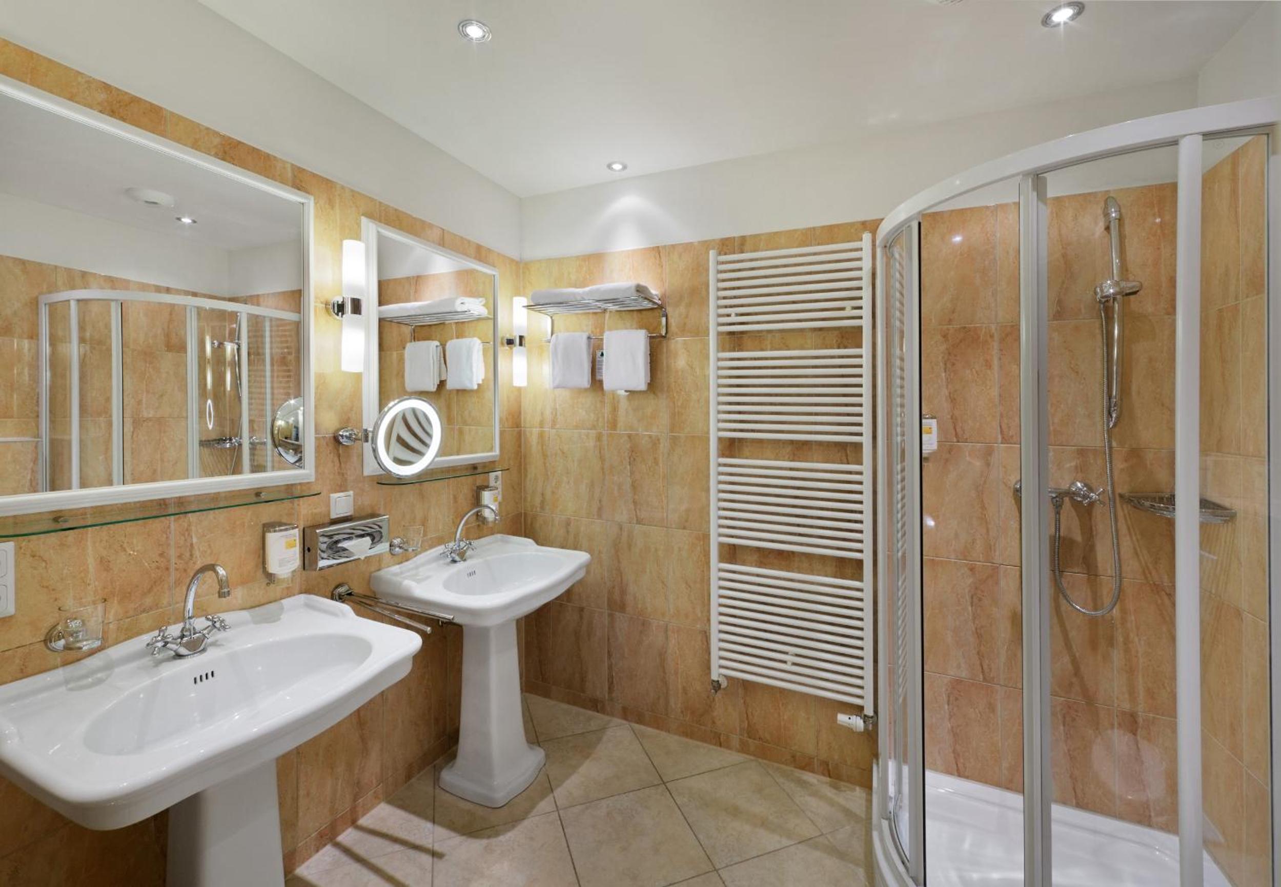One-Bedroom Suite photo 2