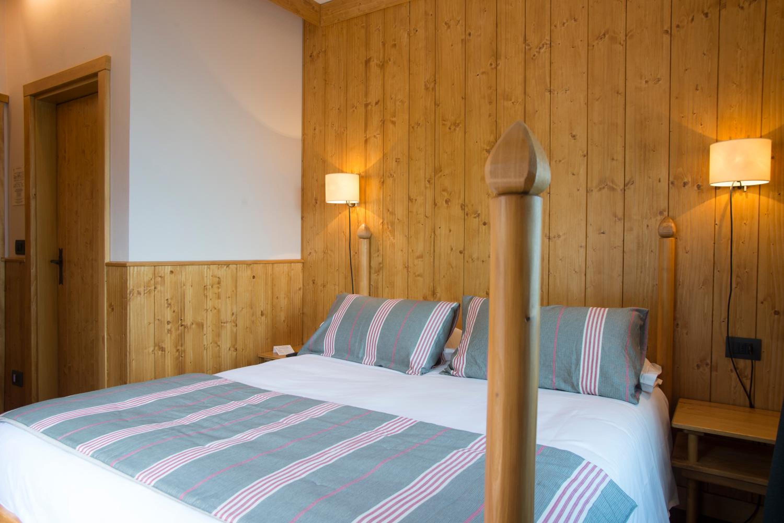 Double Room - Disability Access photo 1
