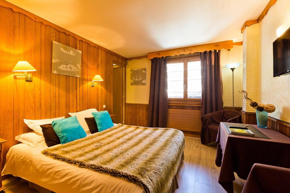 Standard Double Room - Photo 2