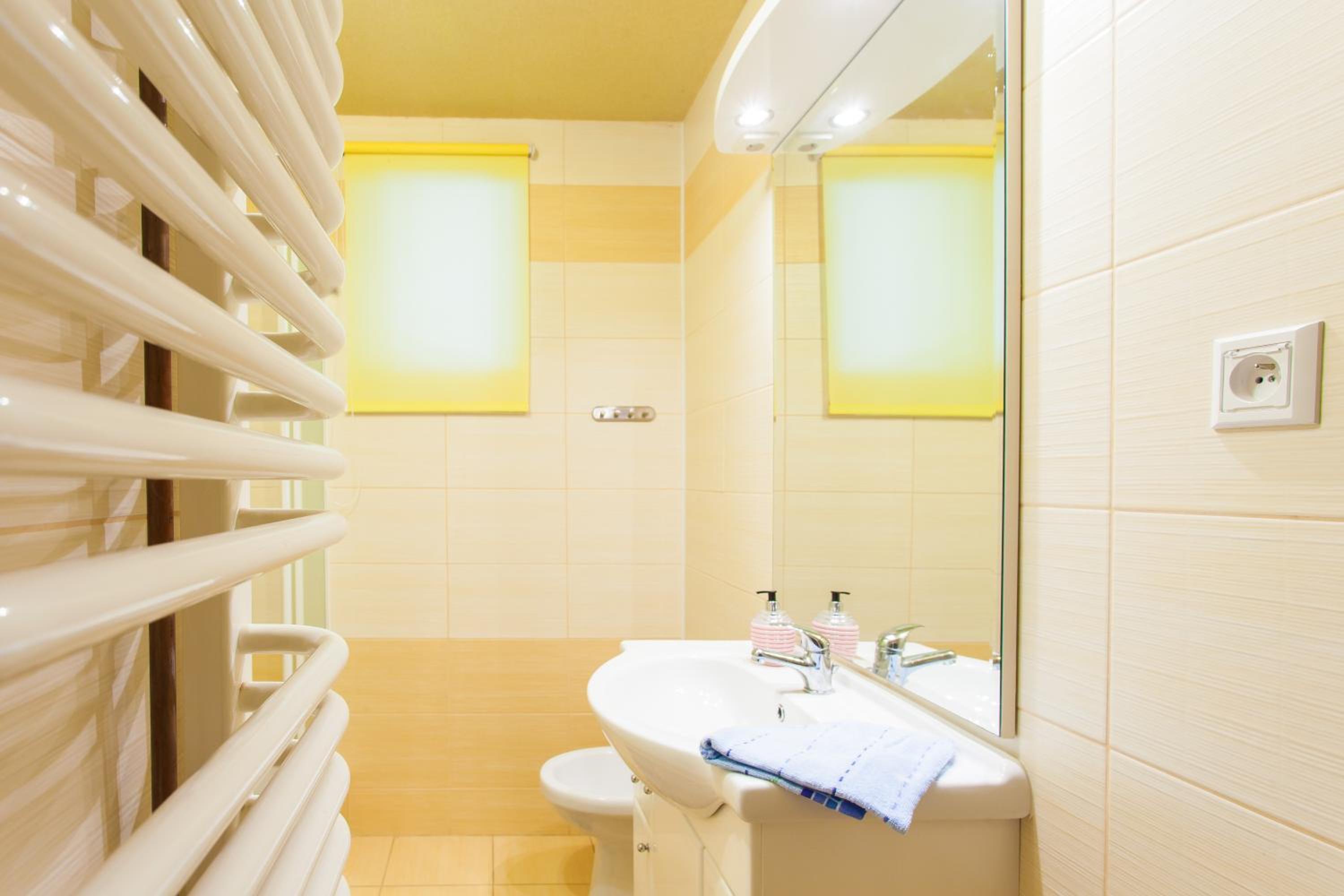 Quadruple Room with Private External Bathroom photo 2