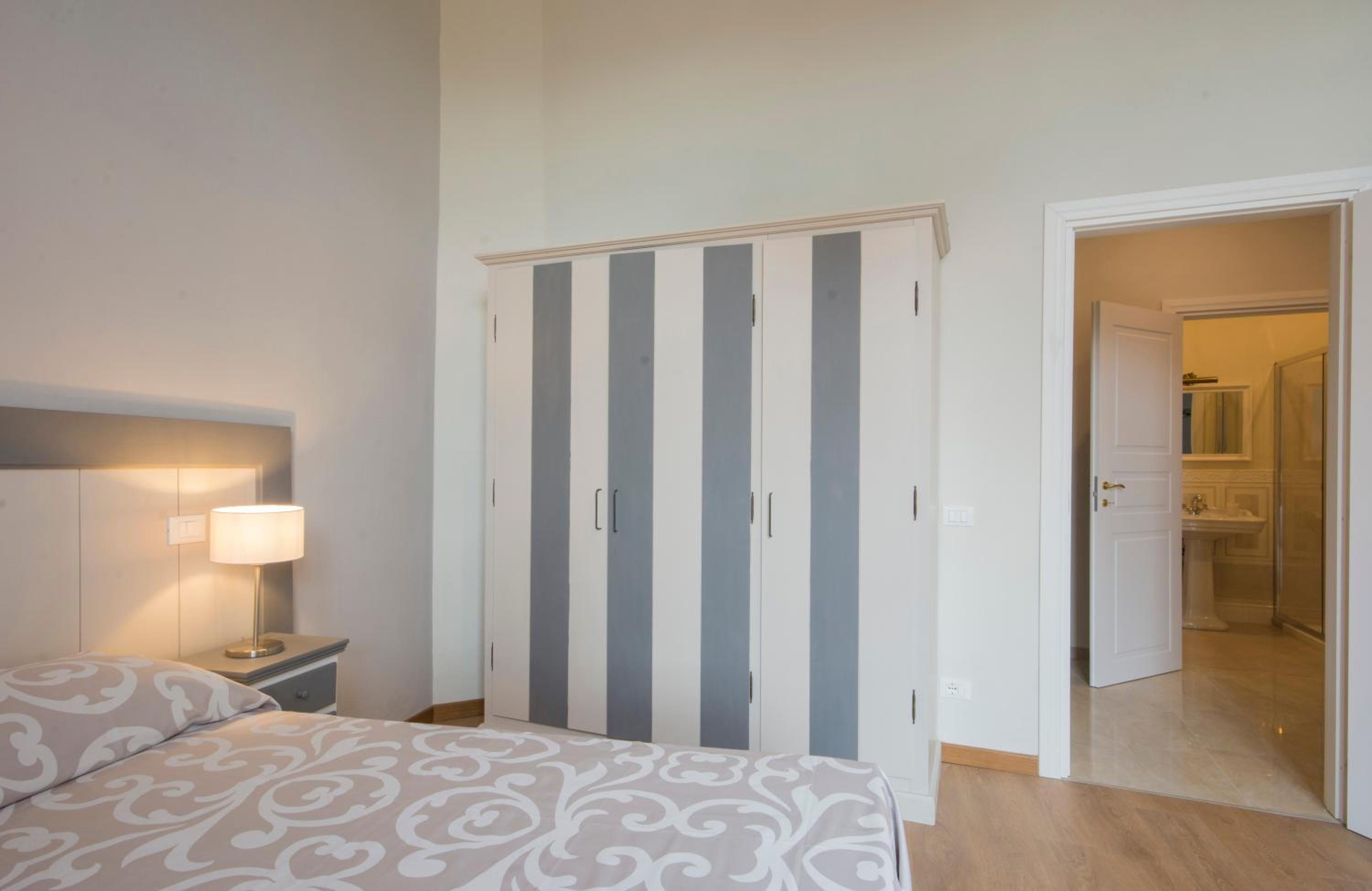 Two-Bedroom Deluxe Apartment photo 3