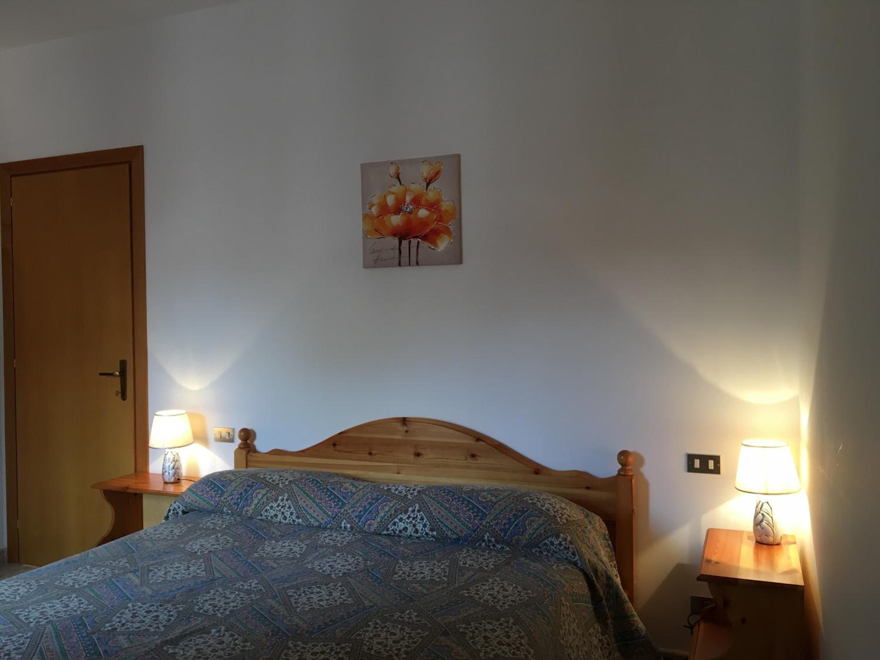 Quadruple Room with Private Bathroom - Photo 12