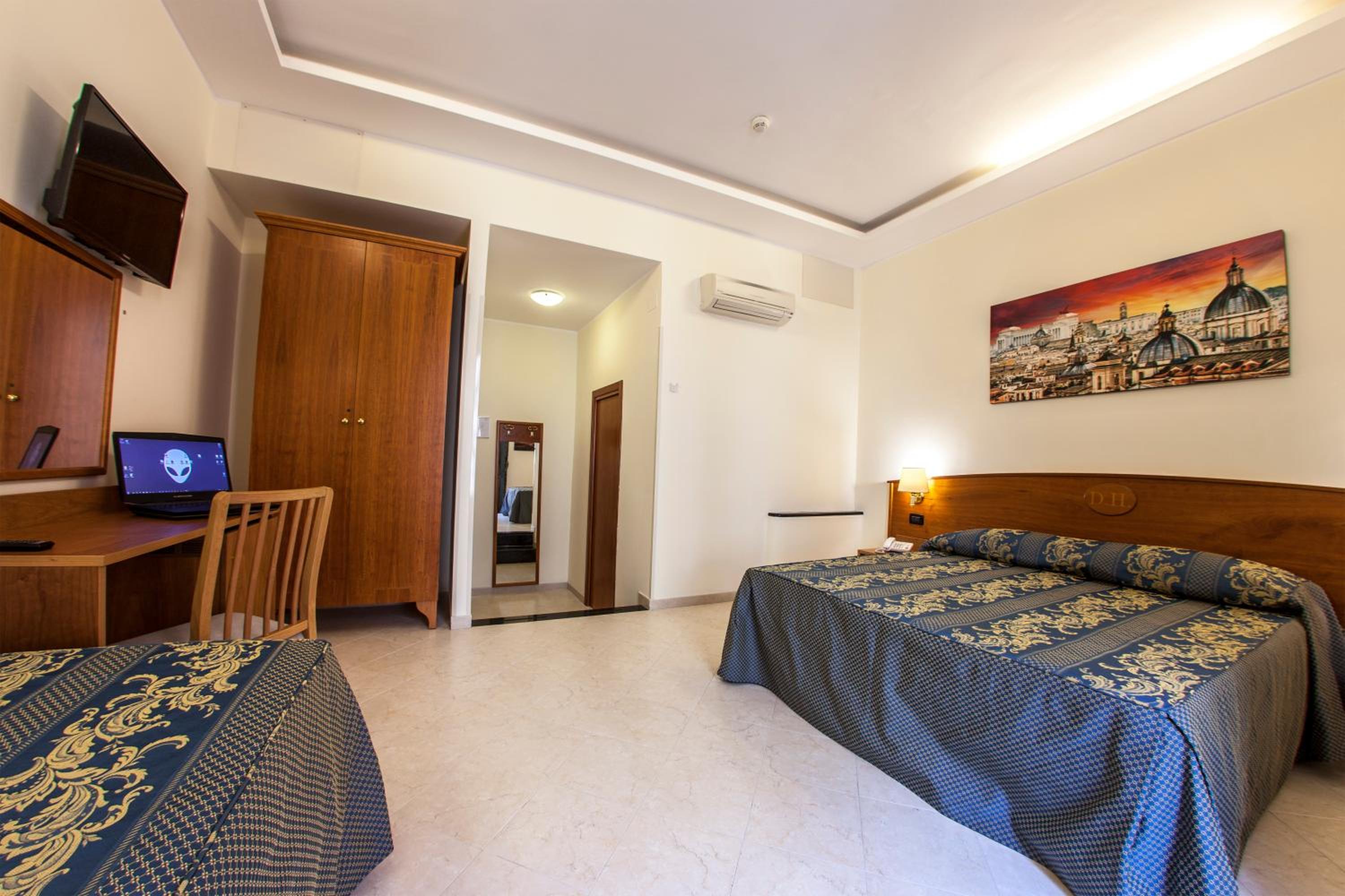 Triple Room photo 2