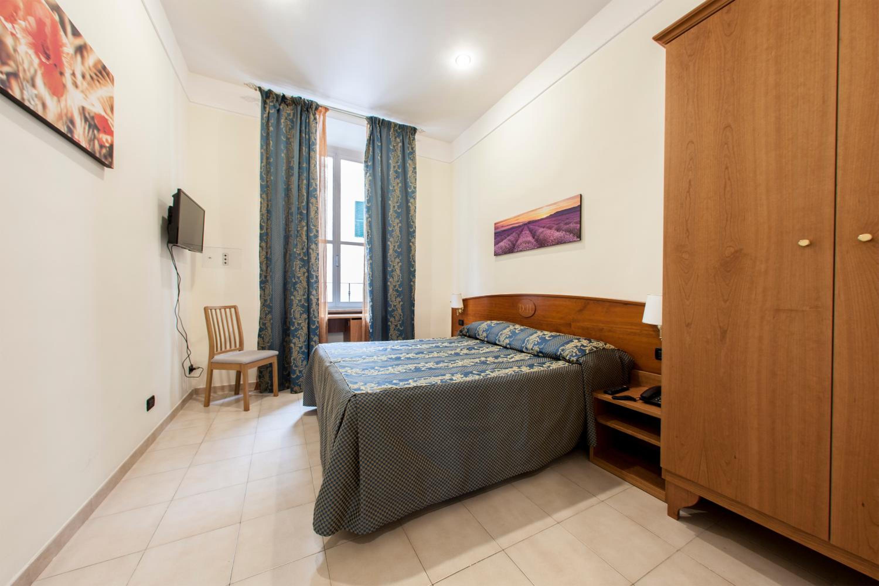 Double or Twin Room photo 3