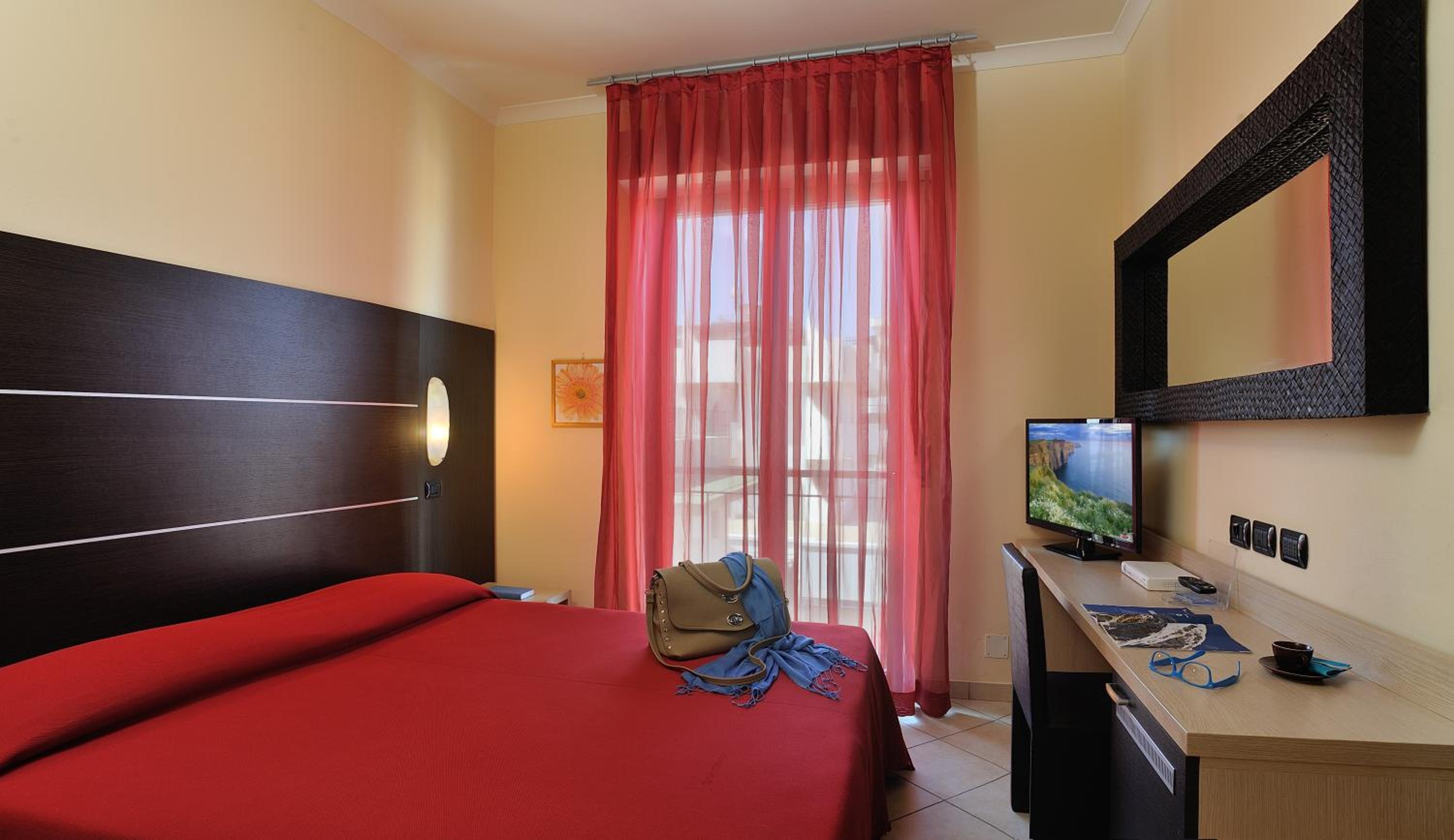 Double or Twin Room photo 2