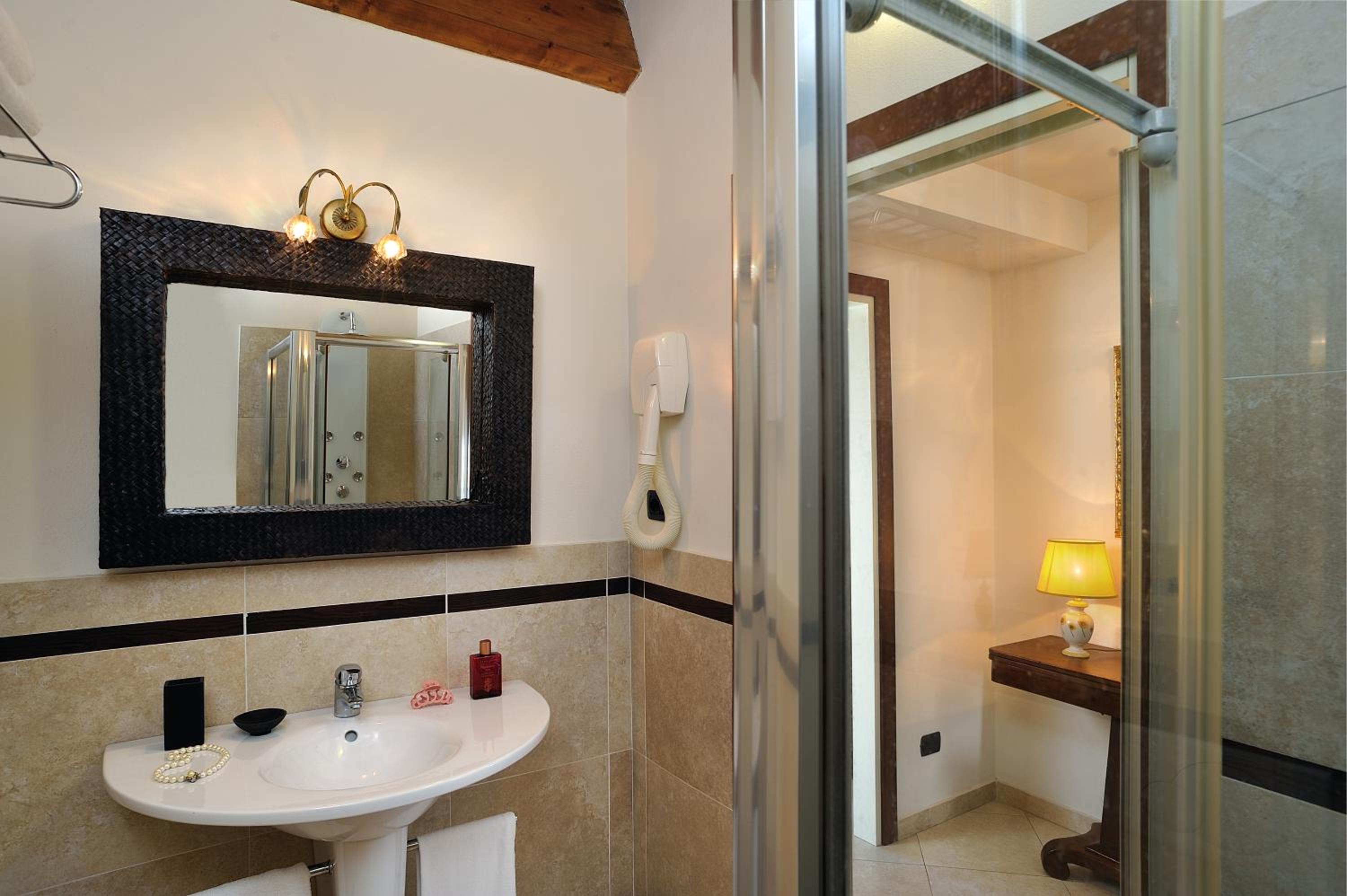 Double or Twin Room photo 1