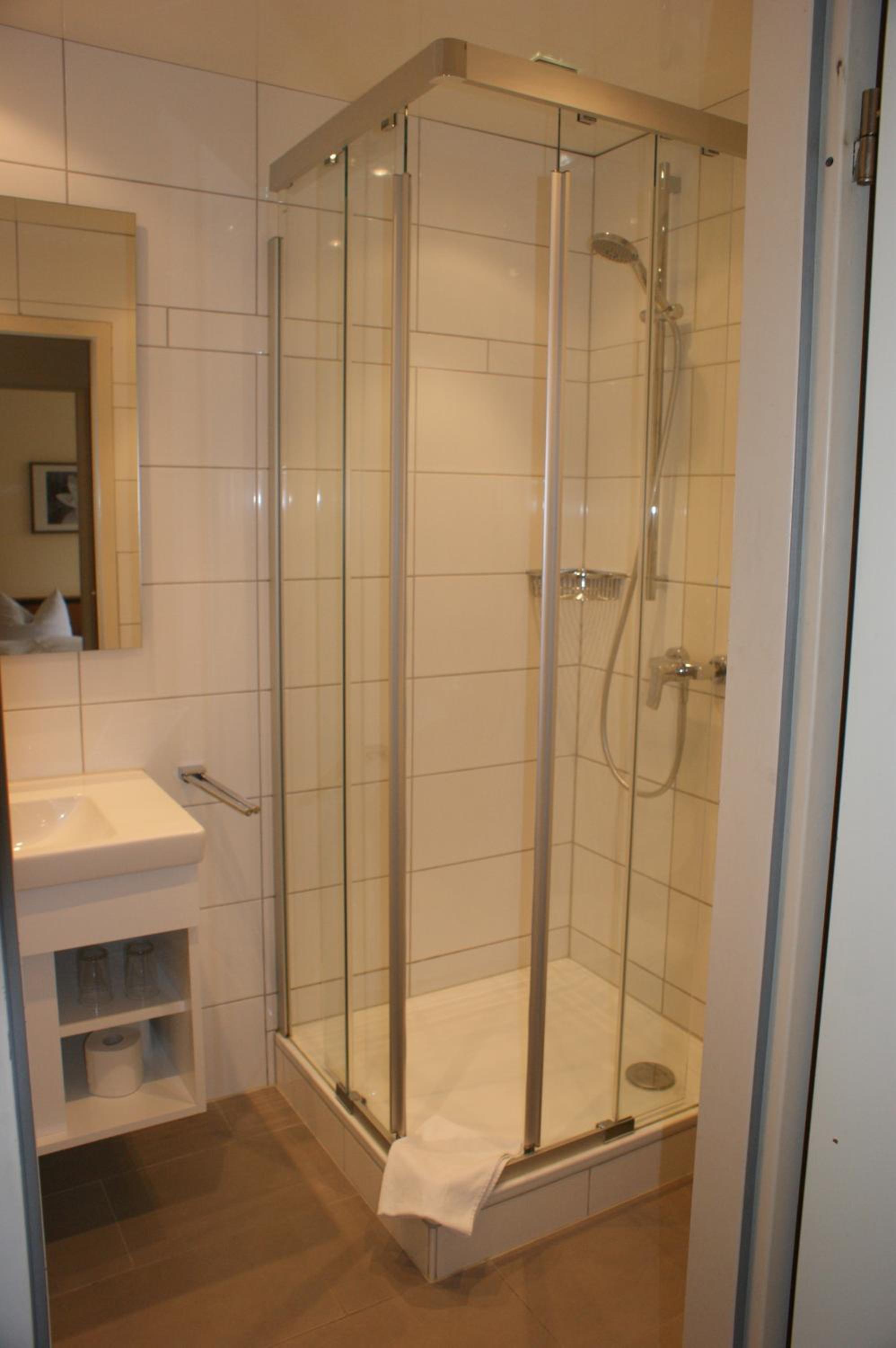 Double Room - Photo 7