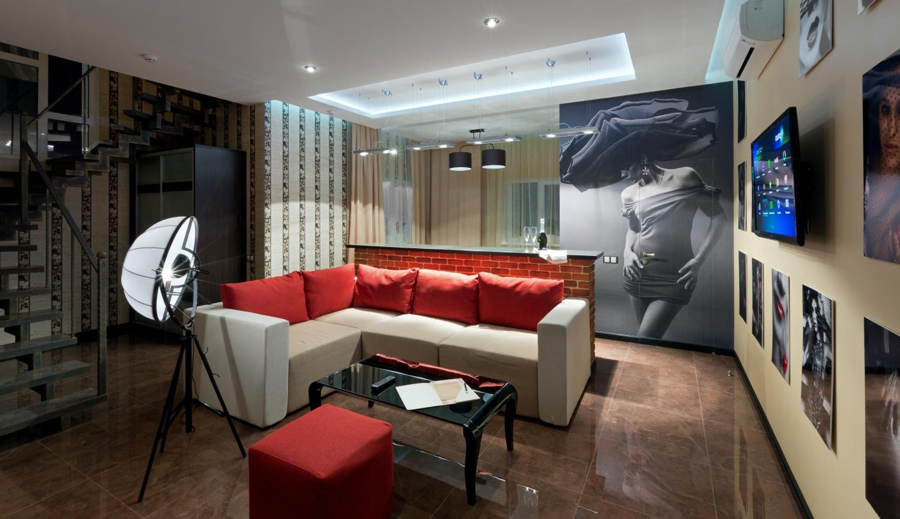 Deluxe Apartment with Terrace and Garden photo 1