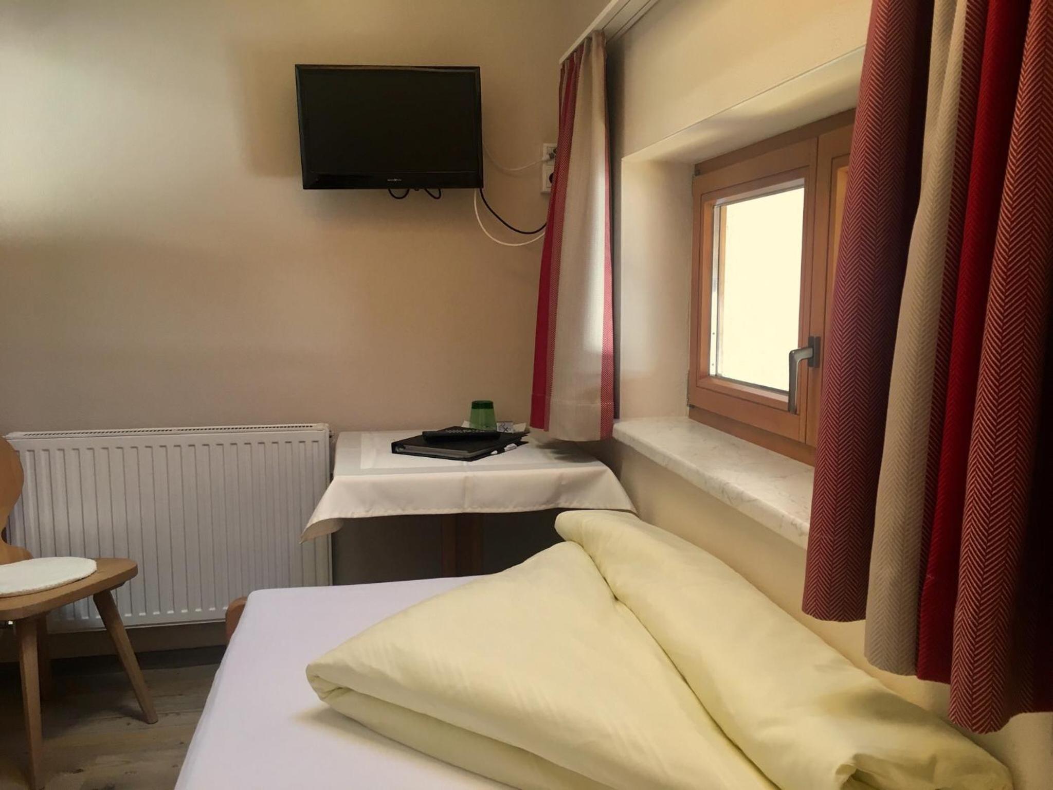 Single Room photo 3