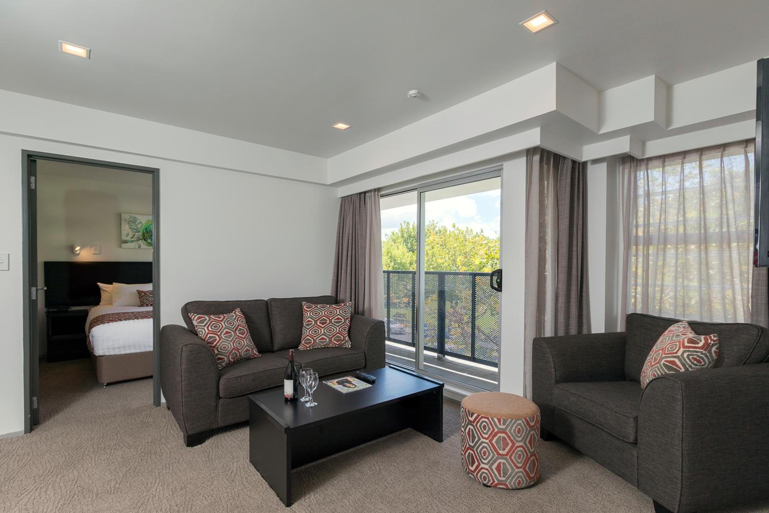 One-Bedroom Apartment - Photo 1