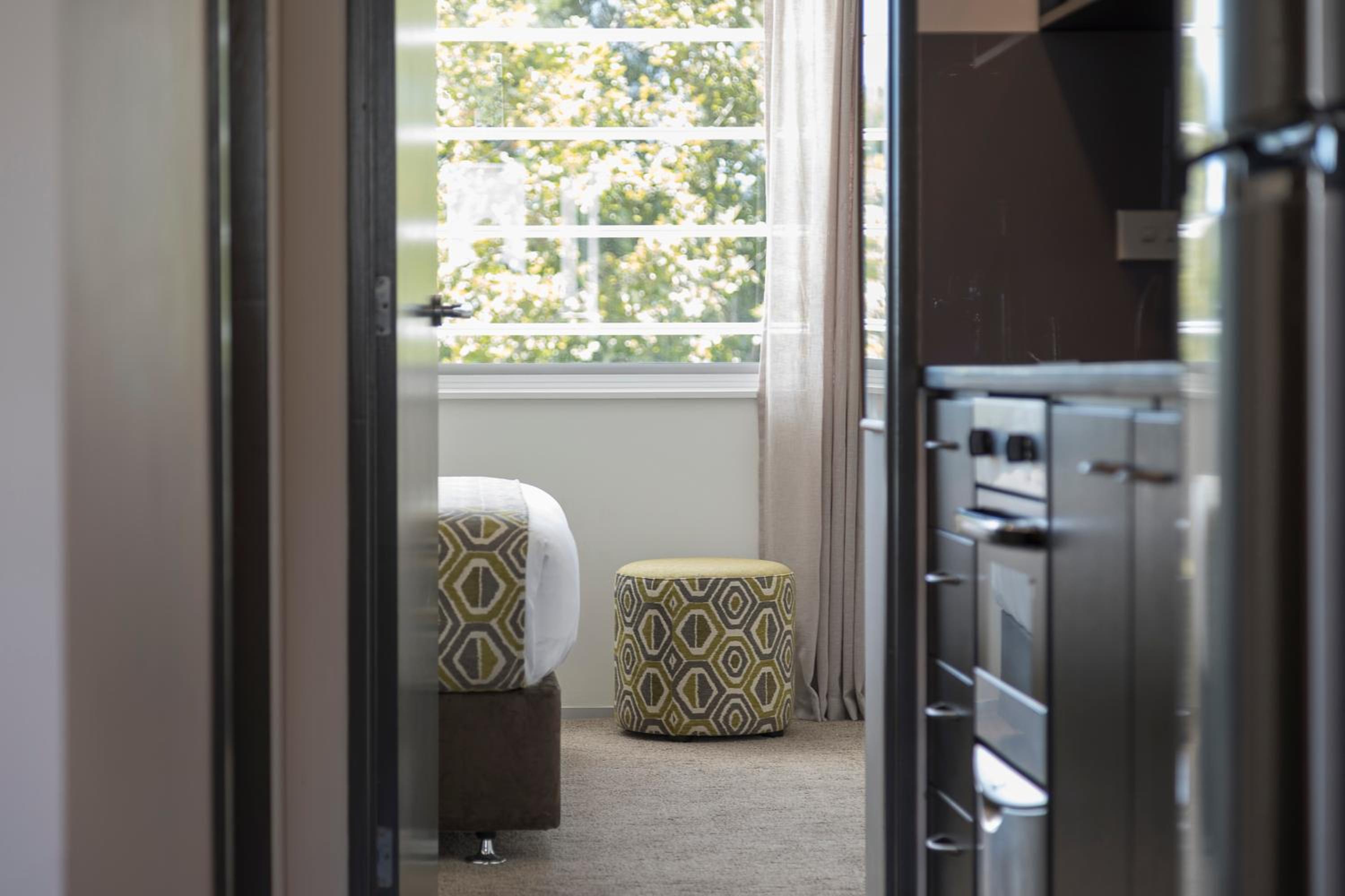 One-Bedroom Apartment - Photo 3