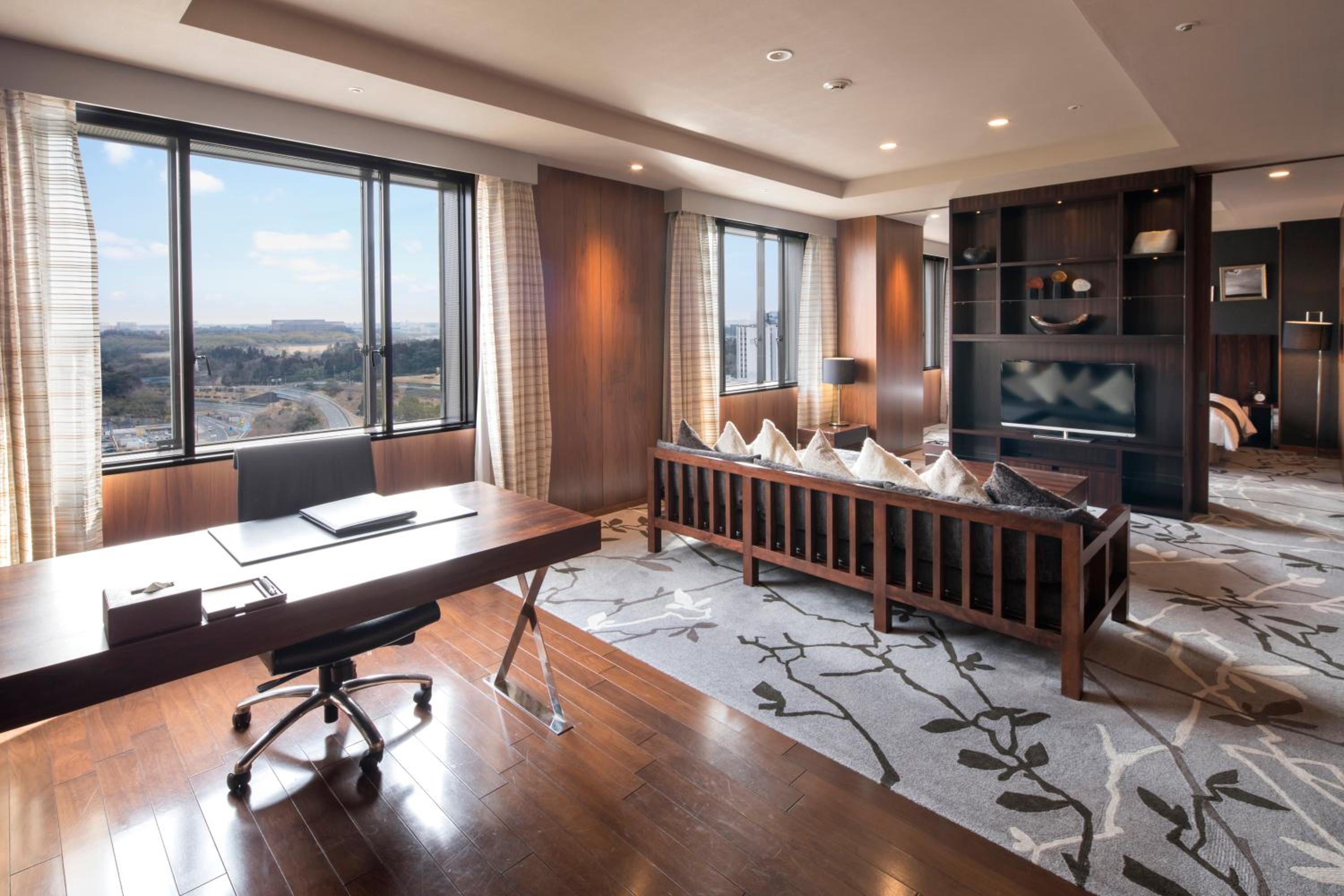 Premier Suite - Non-Smoking - Photo 2