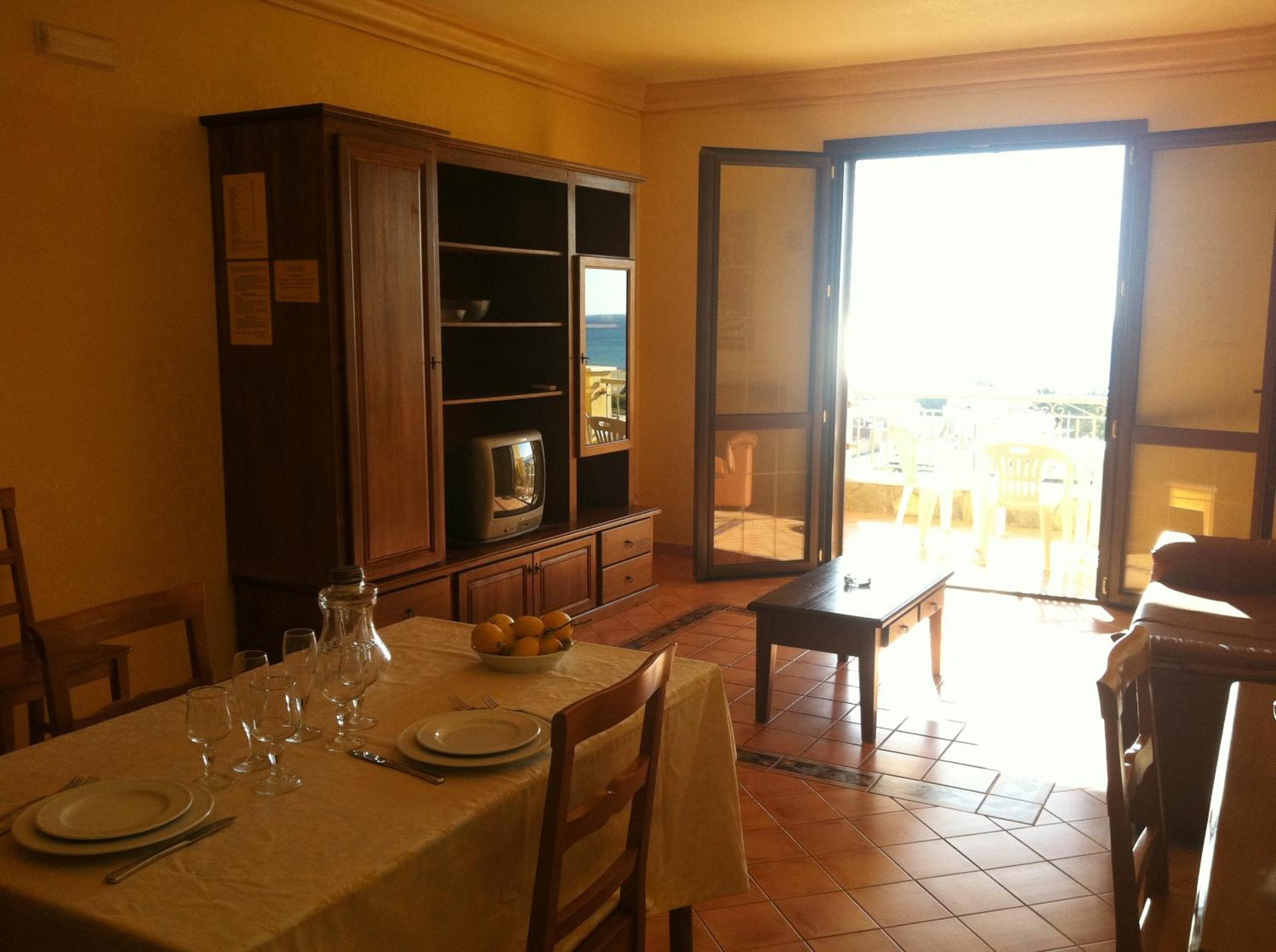 One-Bedroom Apartment (3 Adults) photo 1