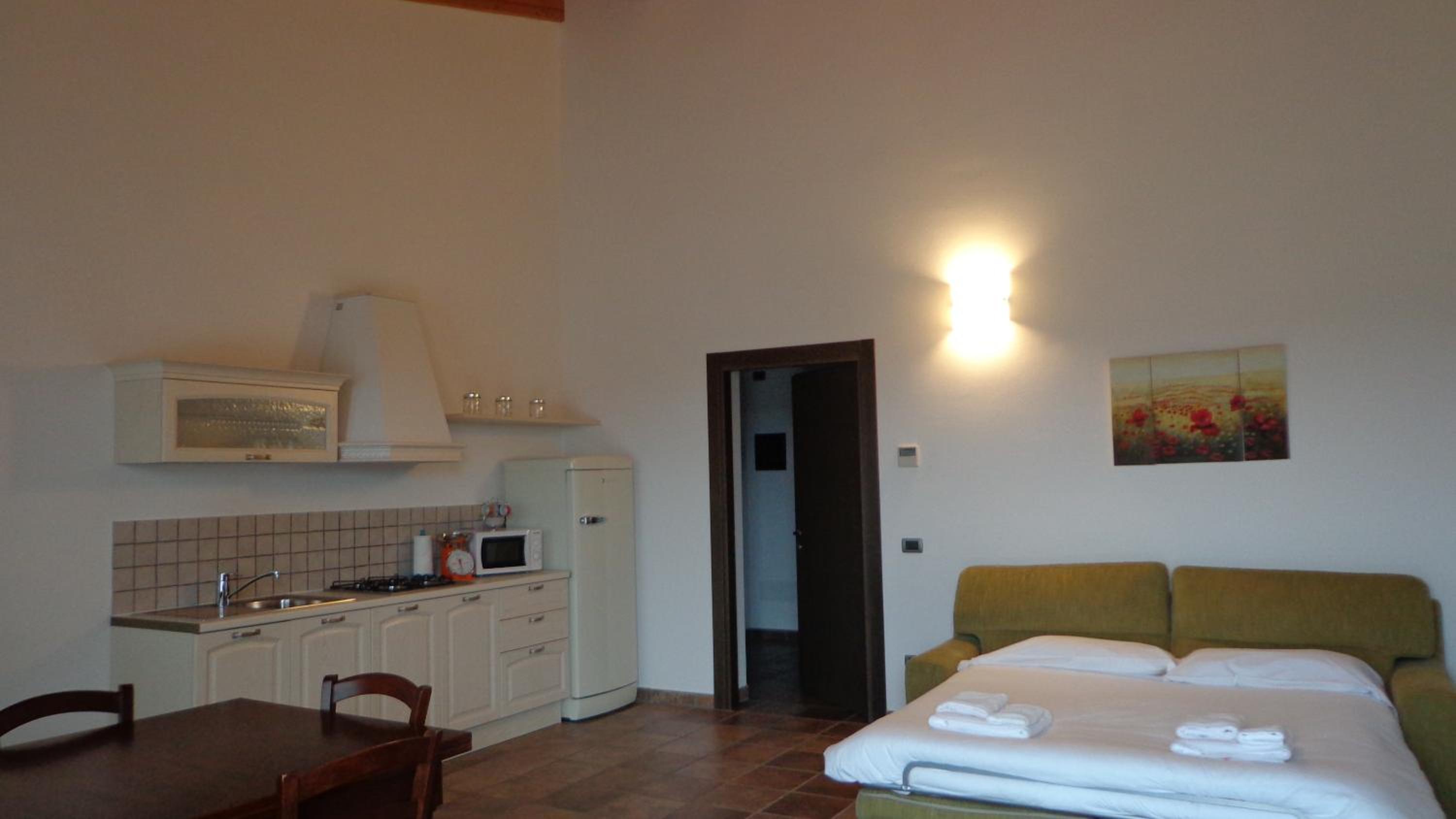 One-Bedroom Apartment (4 Adults)
