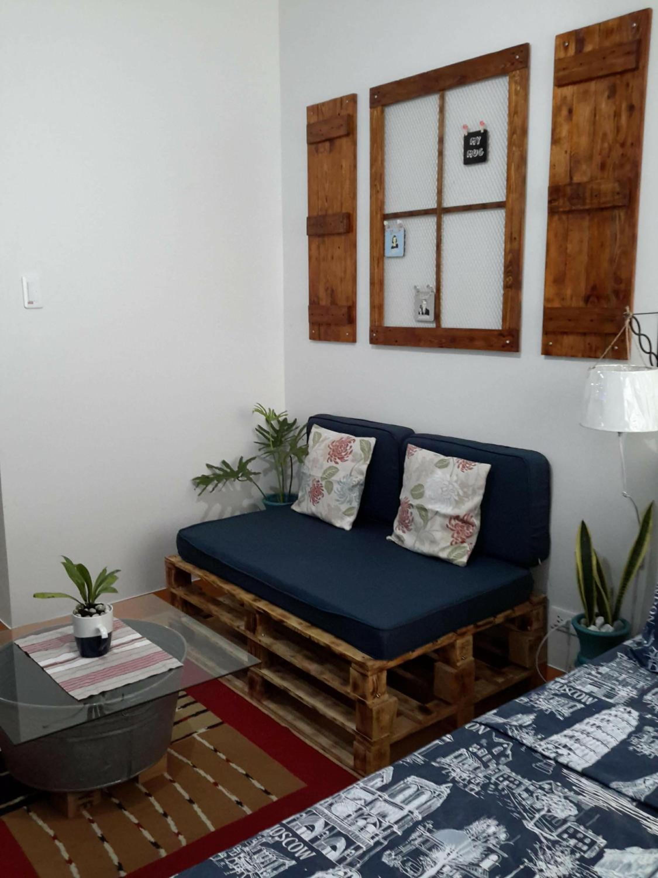 Studio Apartment - Photo 1