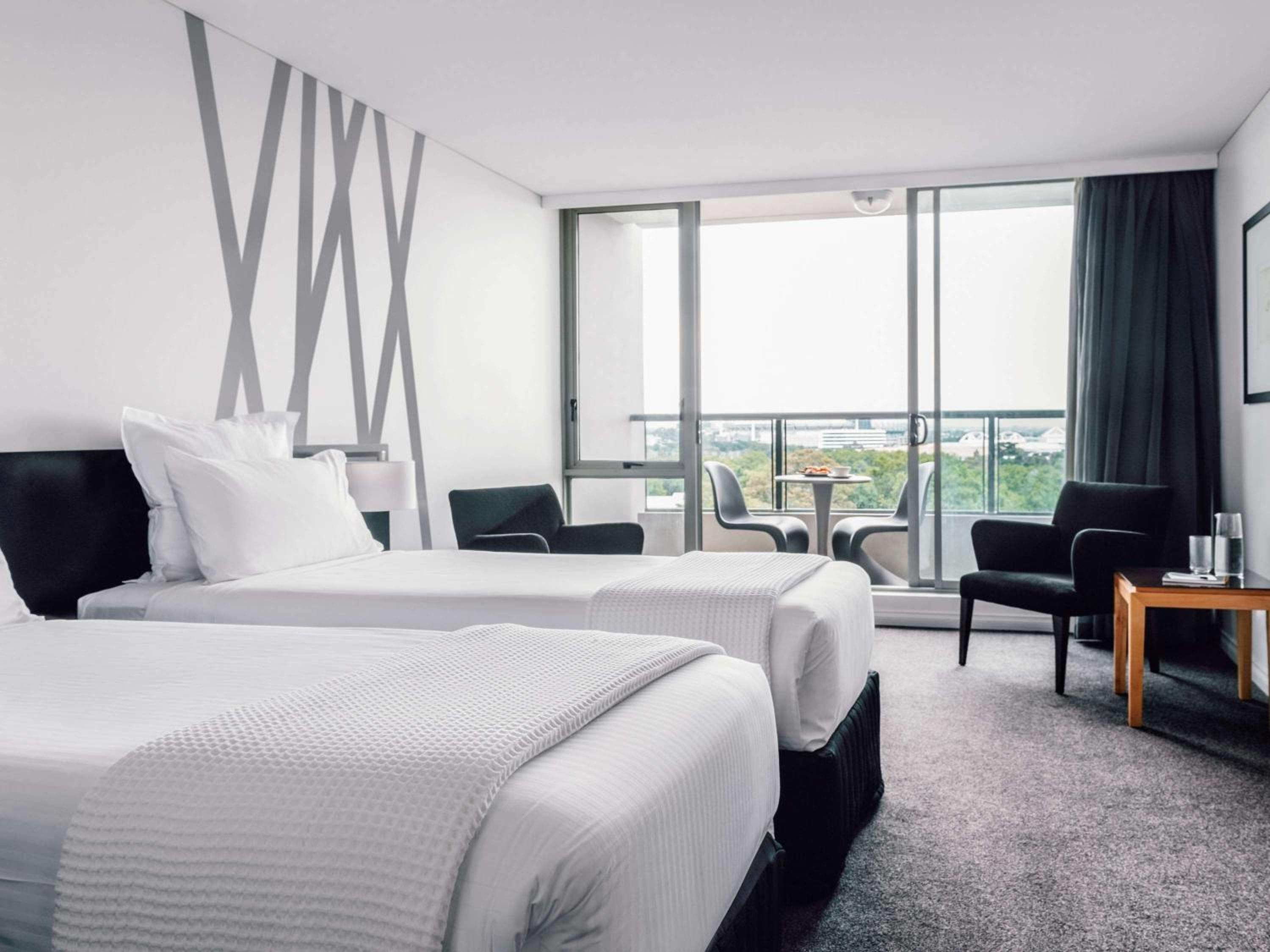 Two-Bedroom Two-Bathroom Superior Suite with Balcony Floors 4 - 9 photo 2